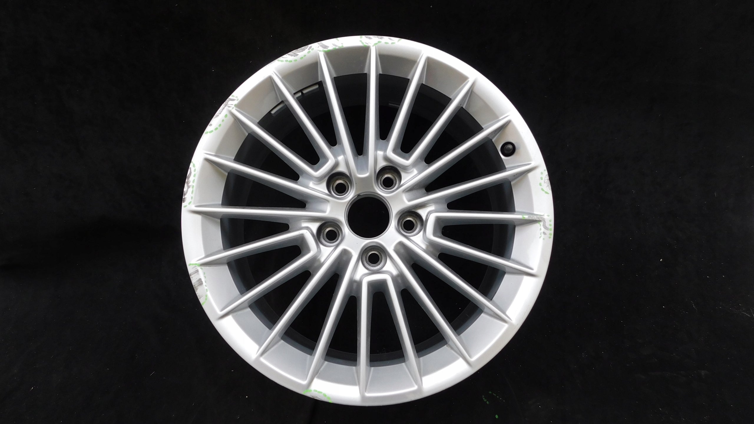  1x aluminum rim Audi A3 aluminum rim 17 inch 8.0J 5x112 8Y0601025B  product image