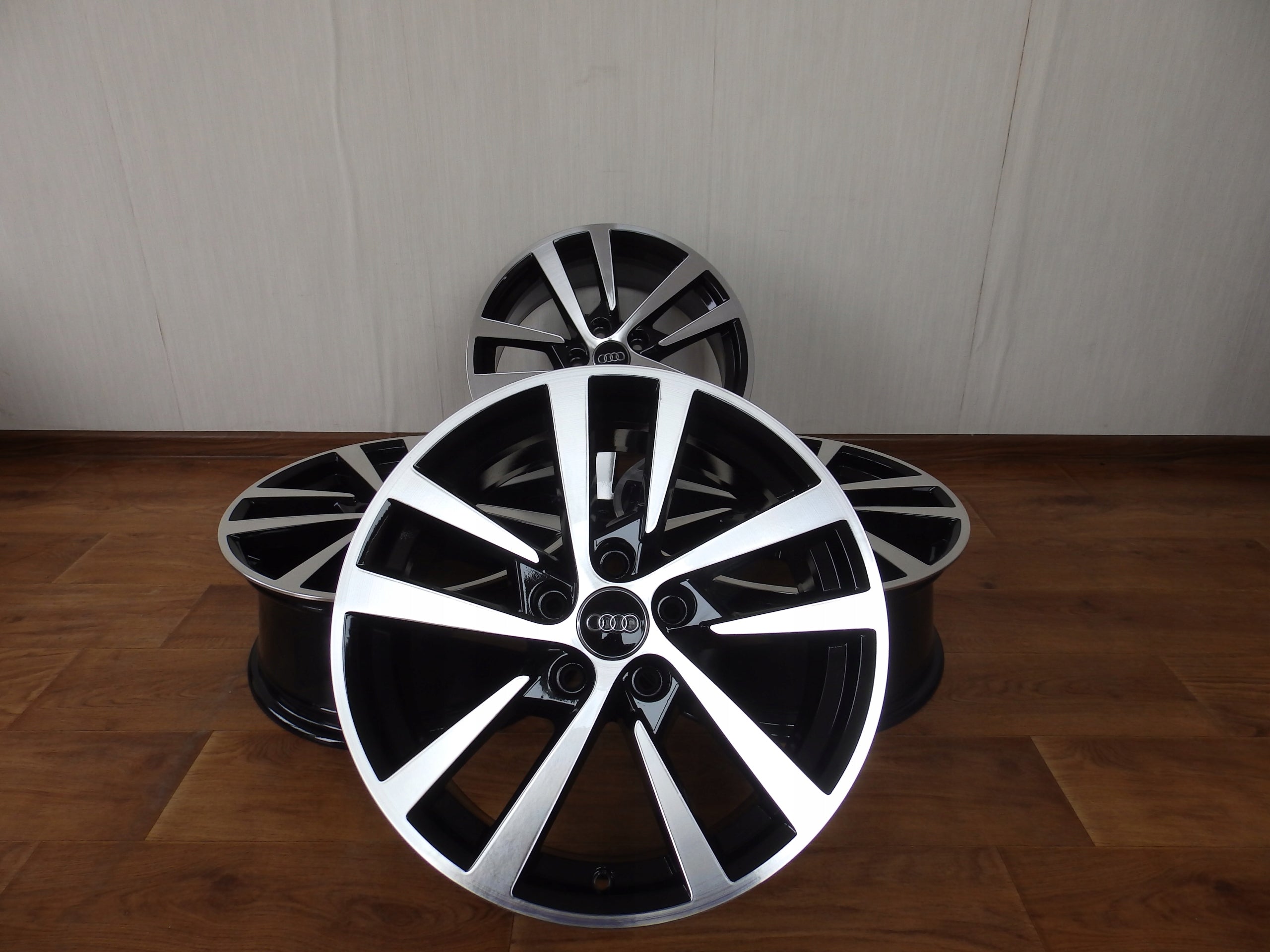 Alu Felge Audi A3 Aluminum rim 17 Zoll 7.5J 5x112 51ET