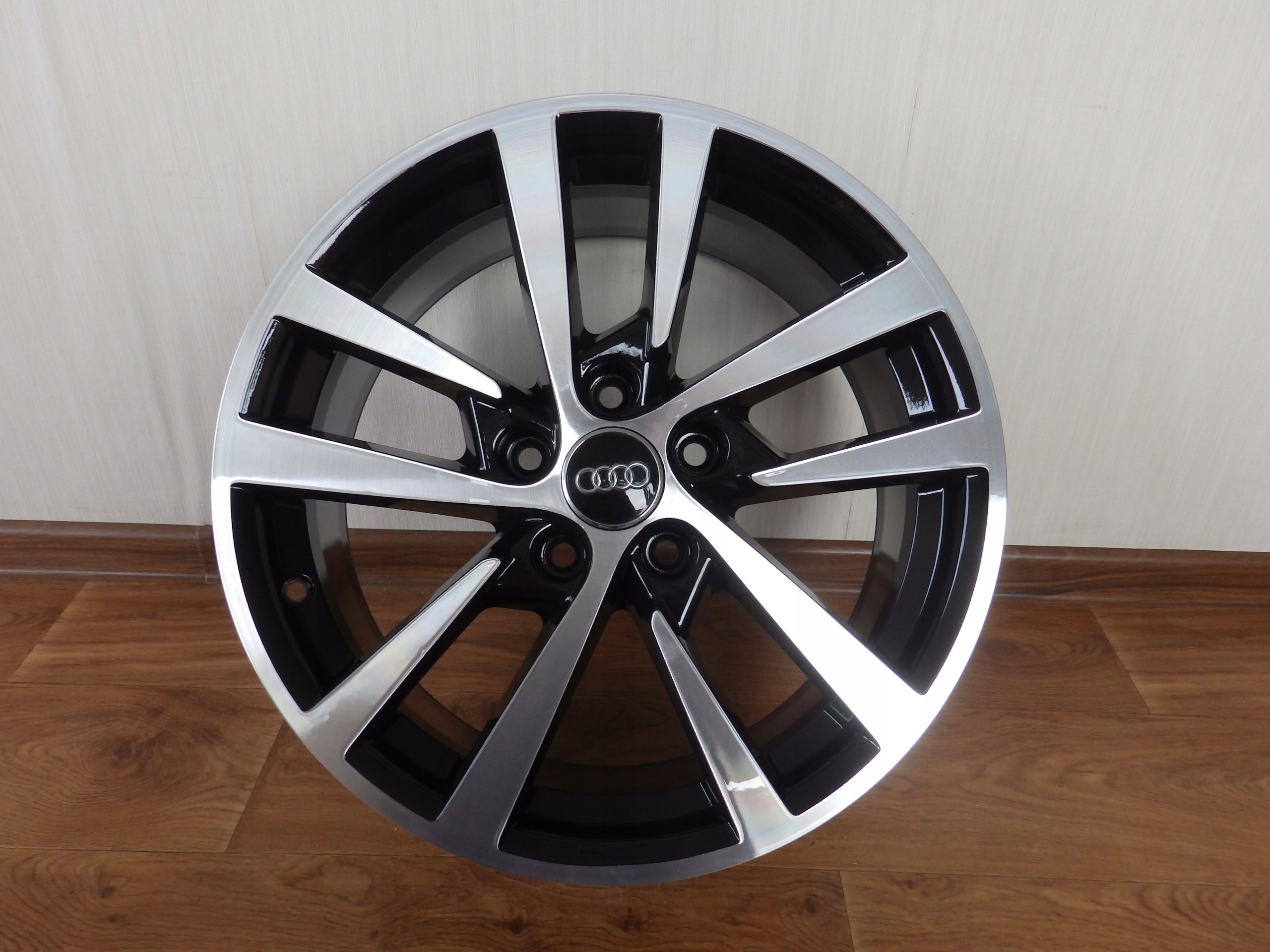 Alu Felge Audi A3 Aluminum rim 17 Zoll 7.5J 5x112 51ET