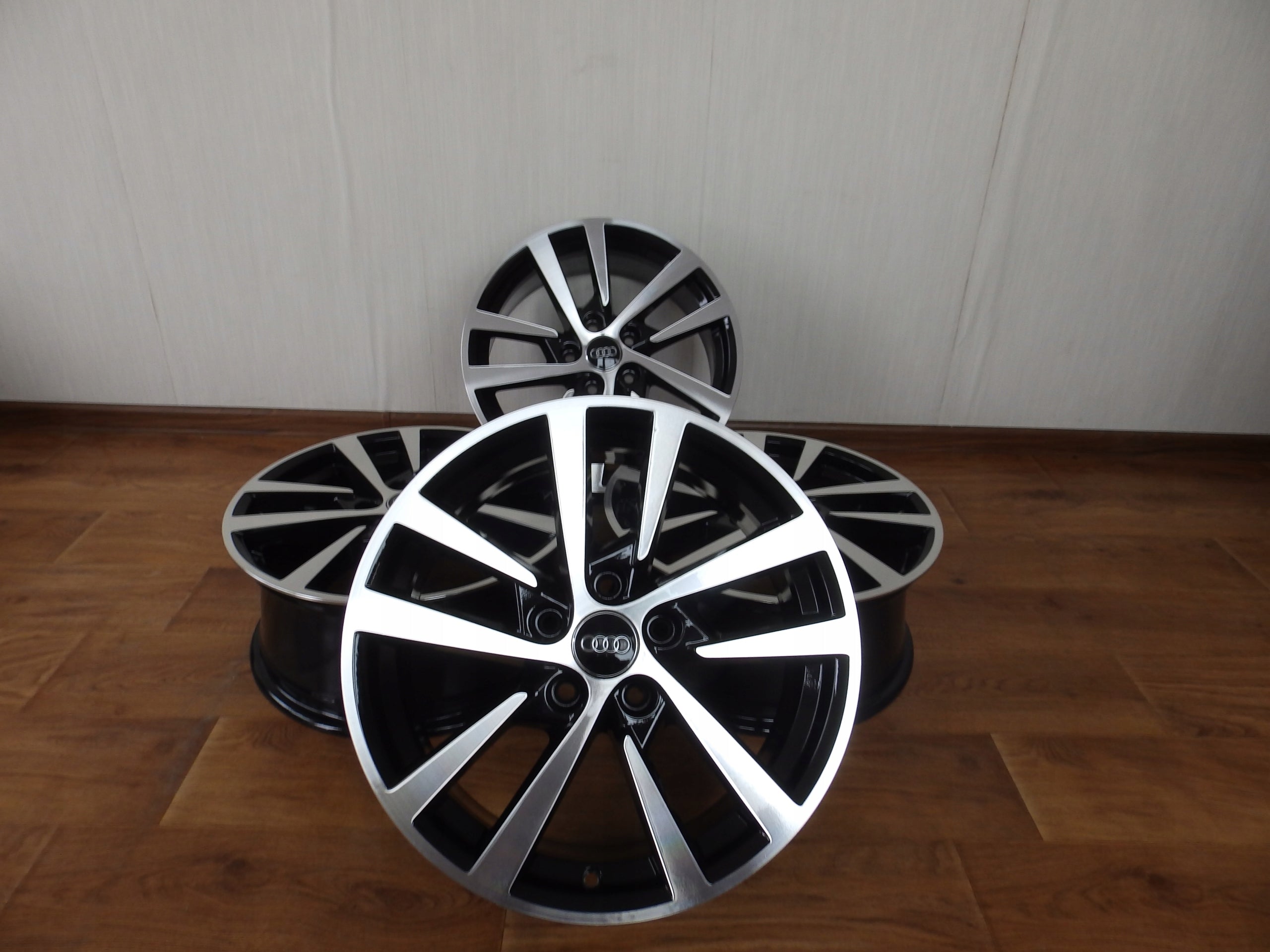 Alu Felge Audi A3 Aluminum rim 17 Zoll 7.5J 5x112 51ET