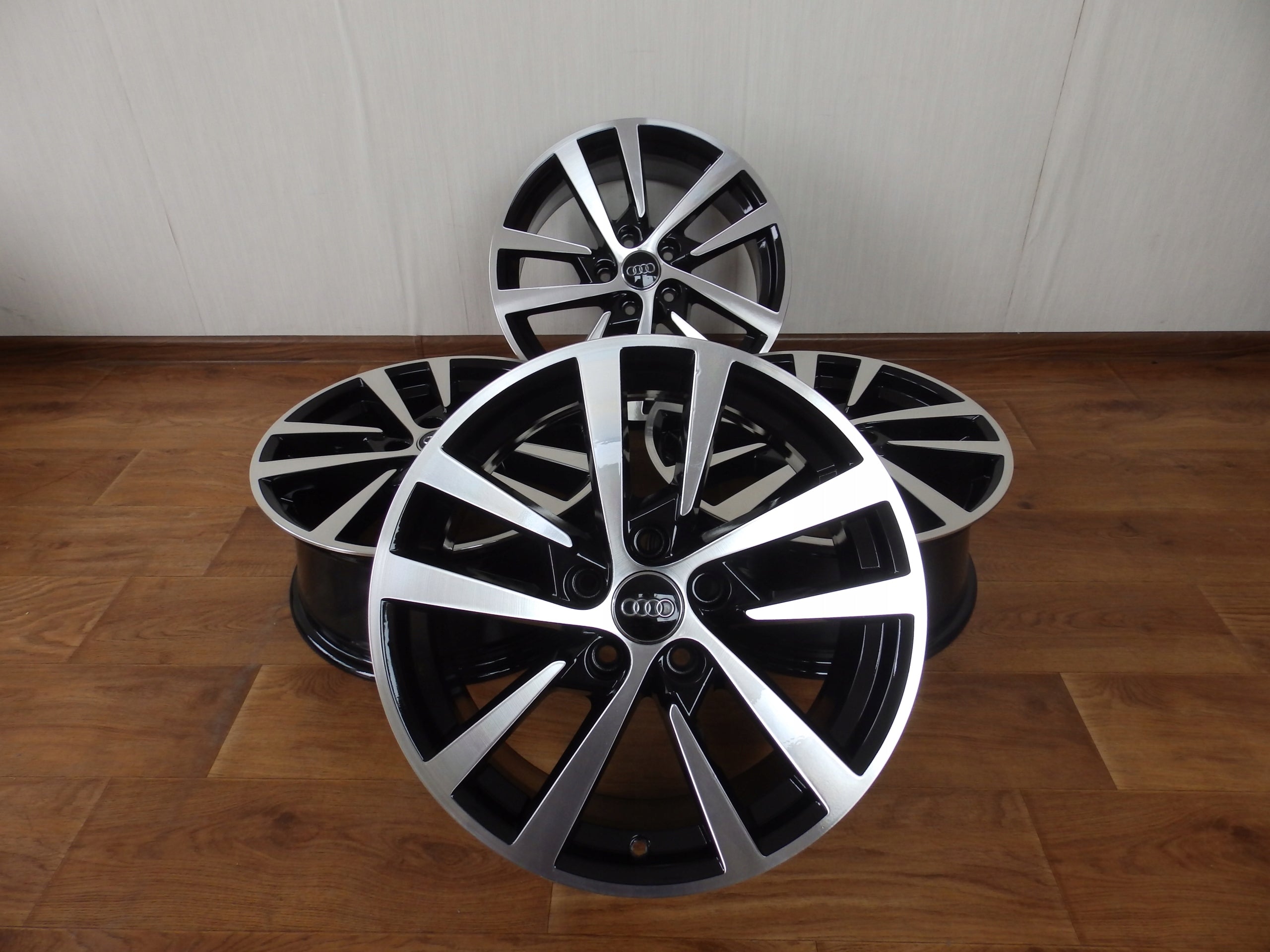 Alu Felge Audi A3 Aluminum rim 17 Zoll 7.5J 5x112 51ET