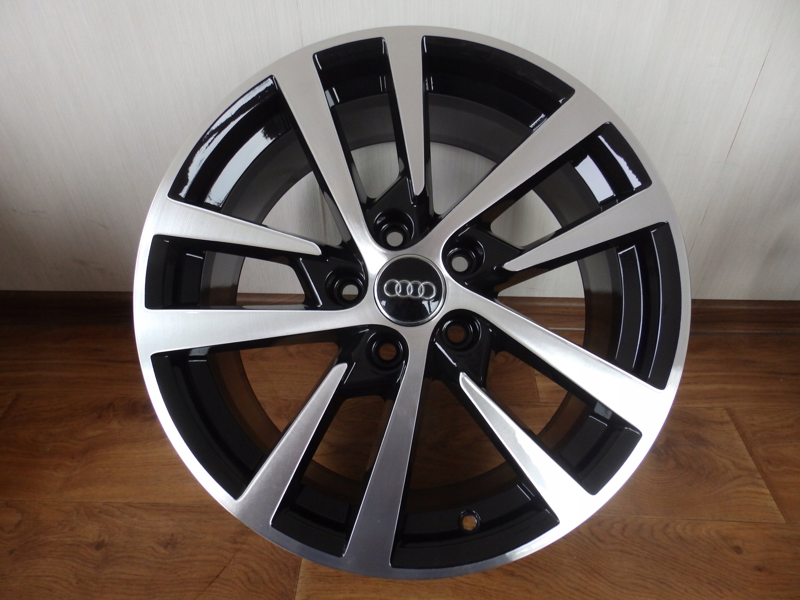 Alu Felge Audi A3 Aluminum rim 17 Zoll 7.5J 5x112 51ET