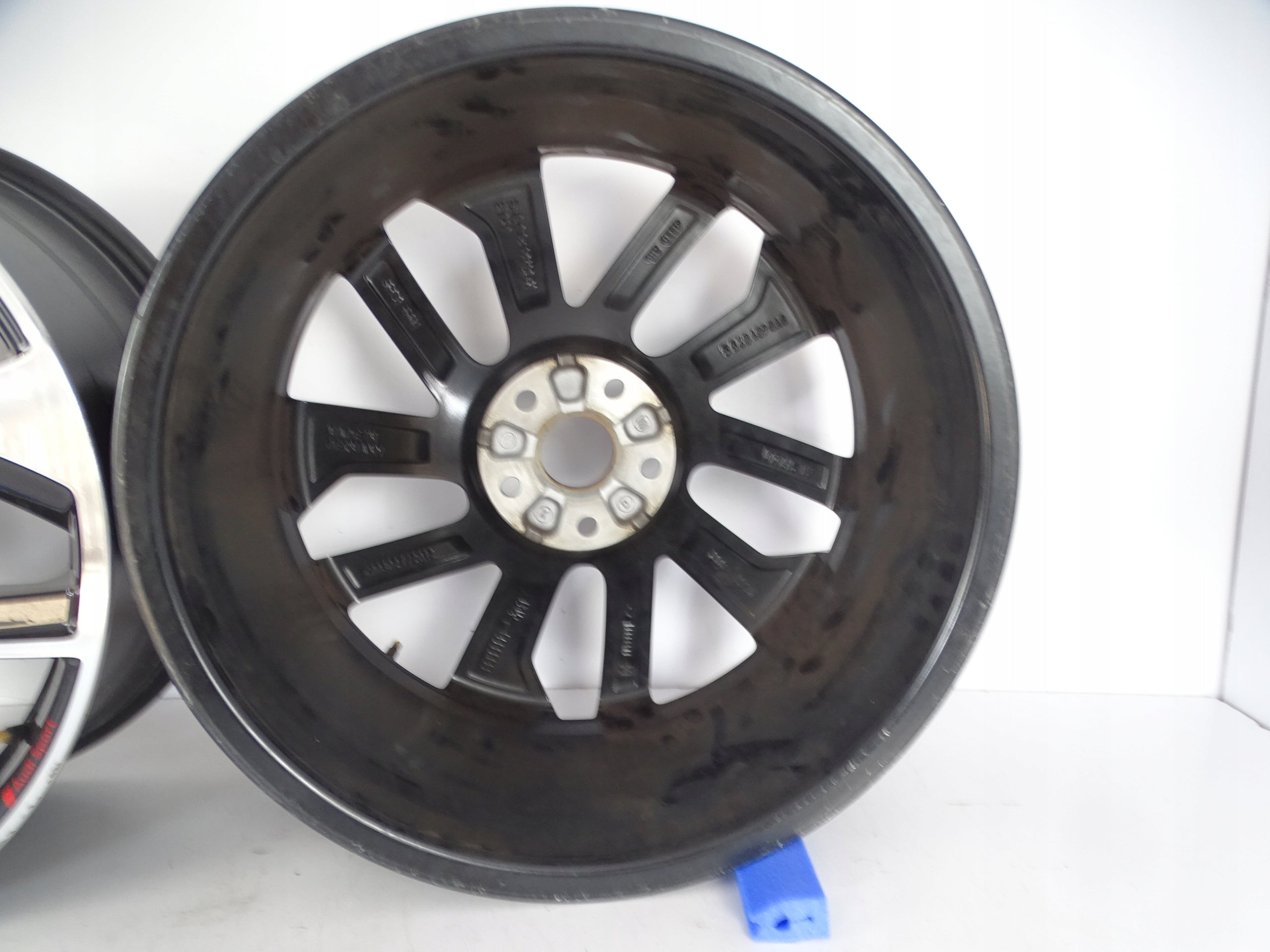 1x Alu Felge Audi A3 Aluminum rim 19 Zoll 8.0J 5x112 8Y0601025S