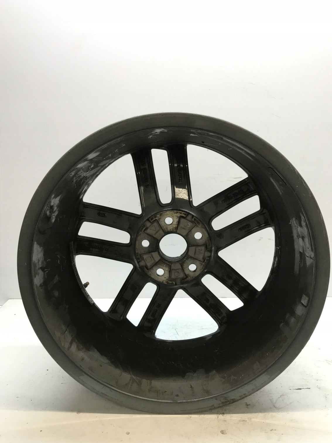 1x Alu Felge Audi A3 Aluminum rim 18 Zoll 8.0J 5x112 8V0601025DG