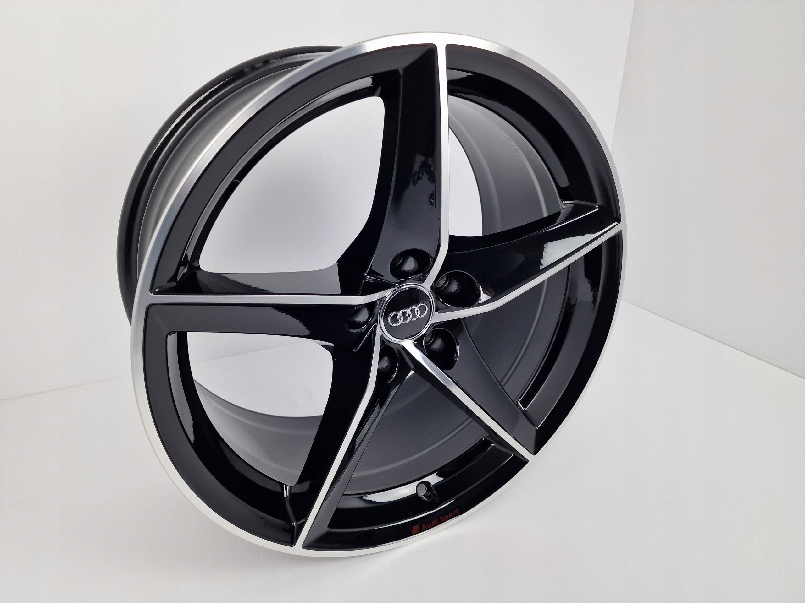 Alu Felge Audi Q3 A6 A8 Q7 A5 A7 Q5 A4 Aluminum rim 18 Zoll 8.5J 5x112 29ET