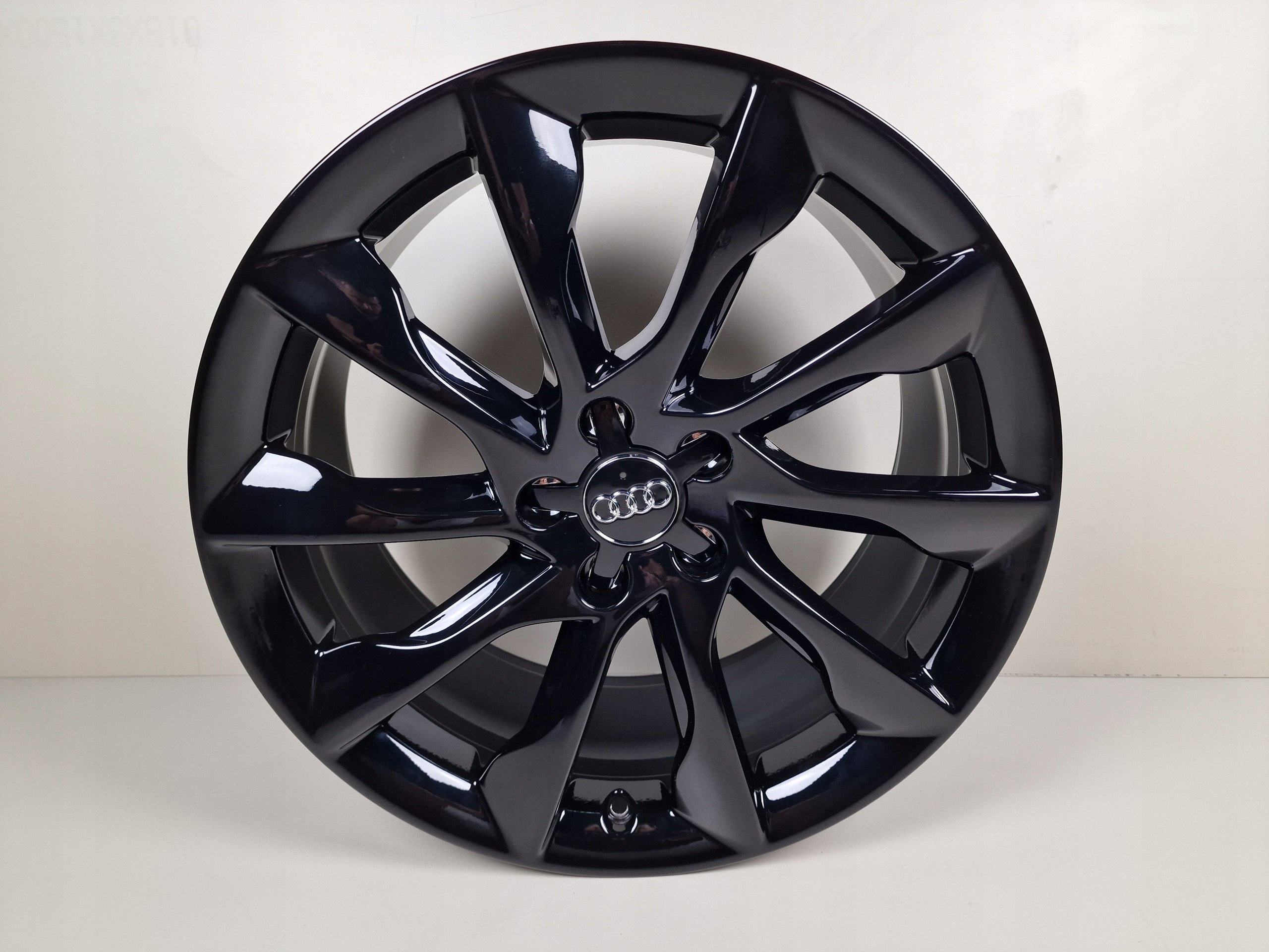 Alu Felge Audi Q3 A6 A8 Q7 A5 A7 Q5 A4 Aluminum rim 19 Zoll 8.5J 5x112 32ET