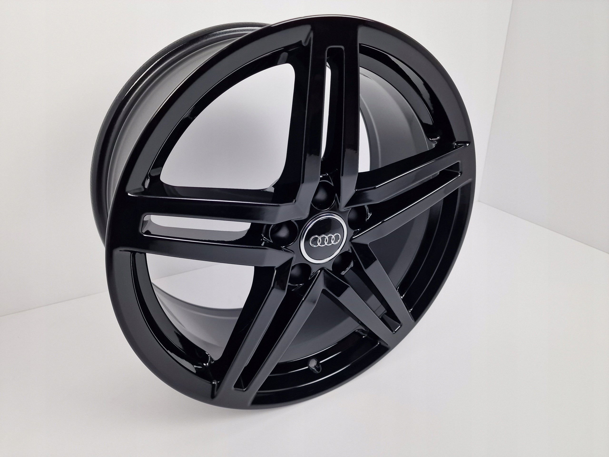 Alu Felge Audi Q3 A6 A8 Q7 A5 A7 Q5 A4 Aluminum rim 18 Zoll 8.0J 5x112 39ET