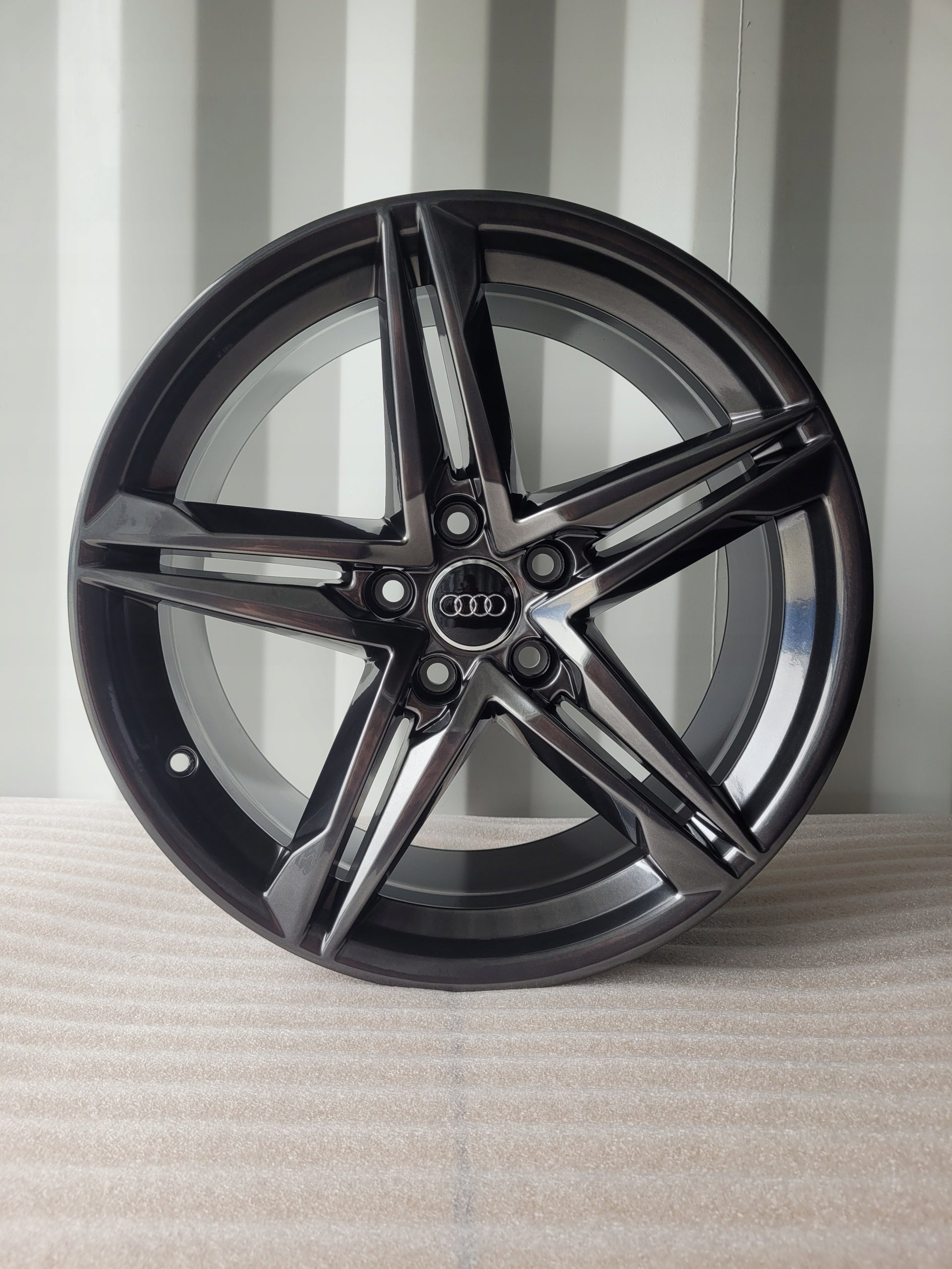 Alu rim Audi Q3 A6 A8 Q7 A5 A7 Q5 A4 Aluminum rim 18 inch 8.5J 5x112 29ET 