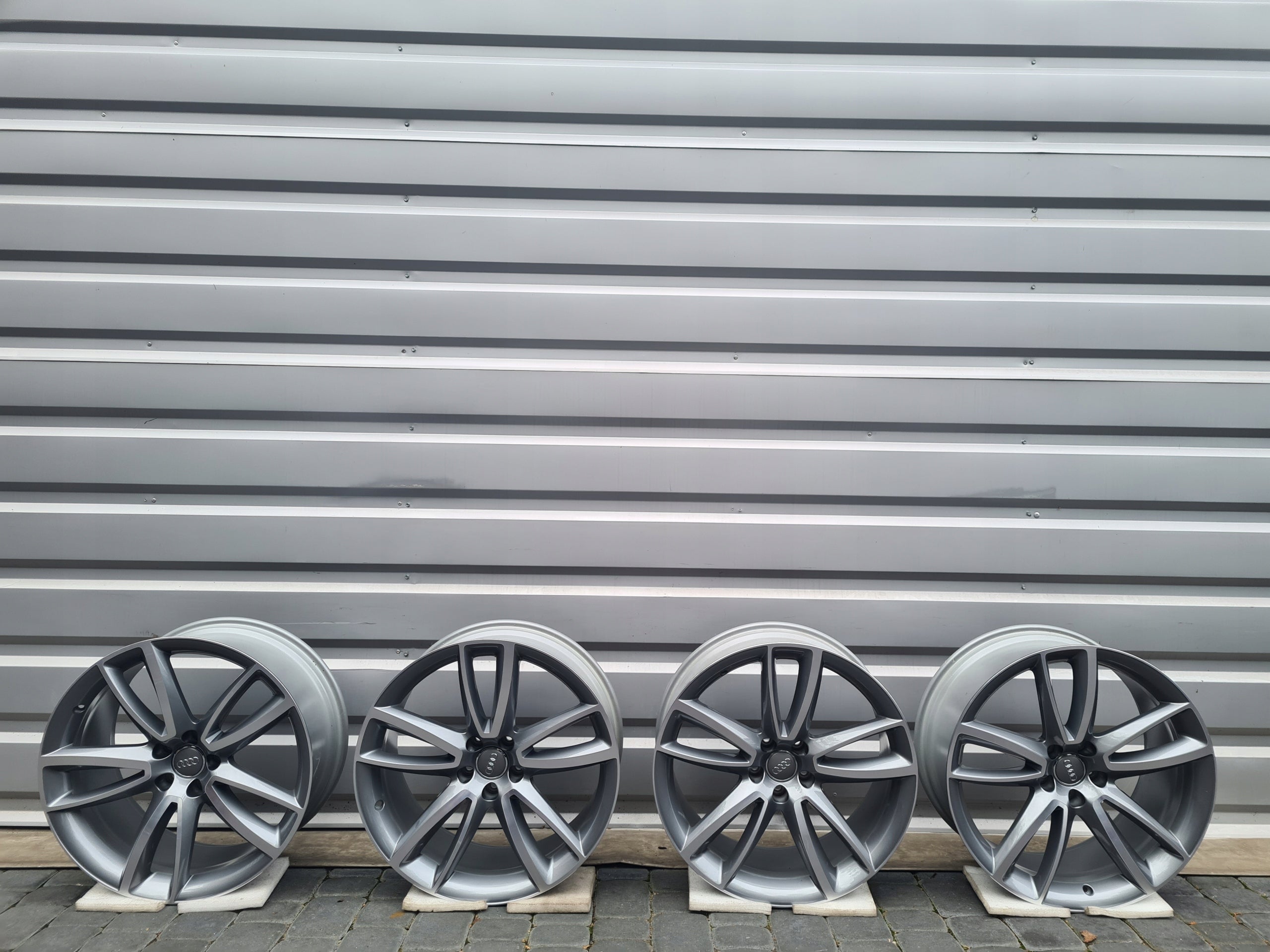 Alu Felge Audi A6 A8 Q7 A5 A7 Q5 A4 Aluminum rim 20 Zoll 9.0J 5x112 29ET