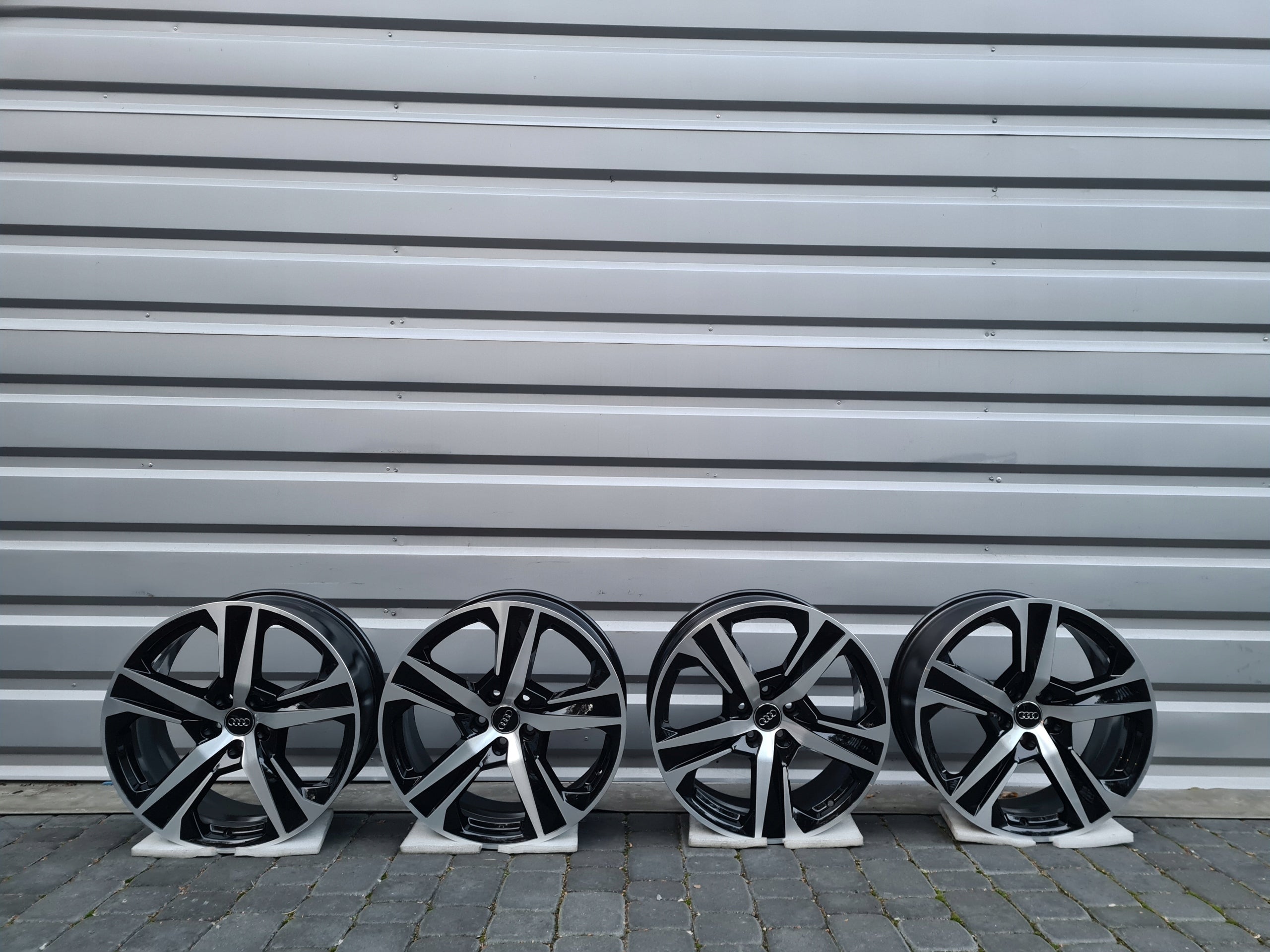 Alu Felge Audi A6 A8 Q7 A5 A7 Q5 A4 Aluminum rim 19 Zoll 8.0J 5x112 27ET