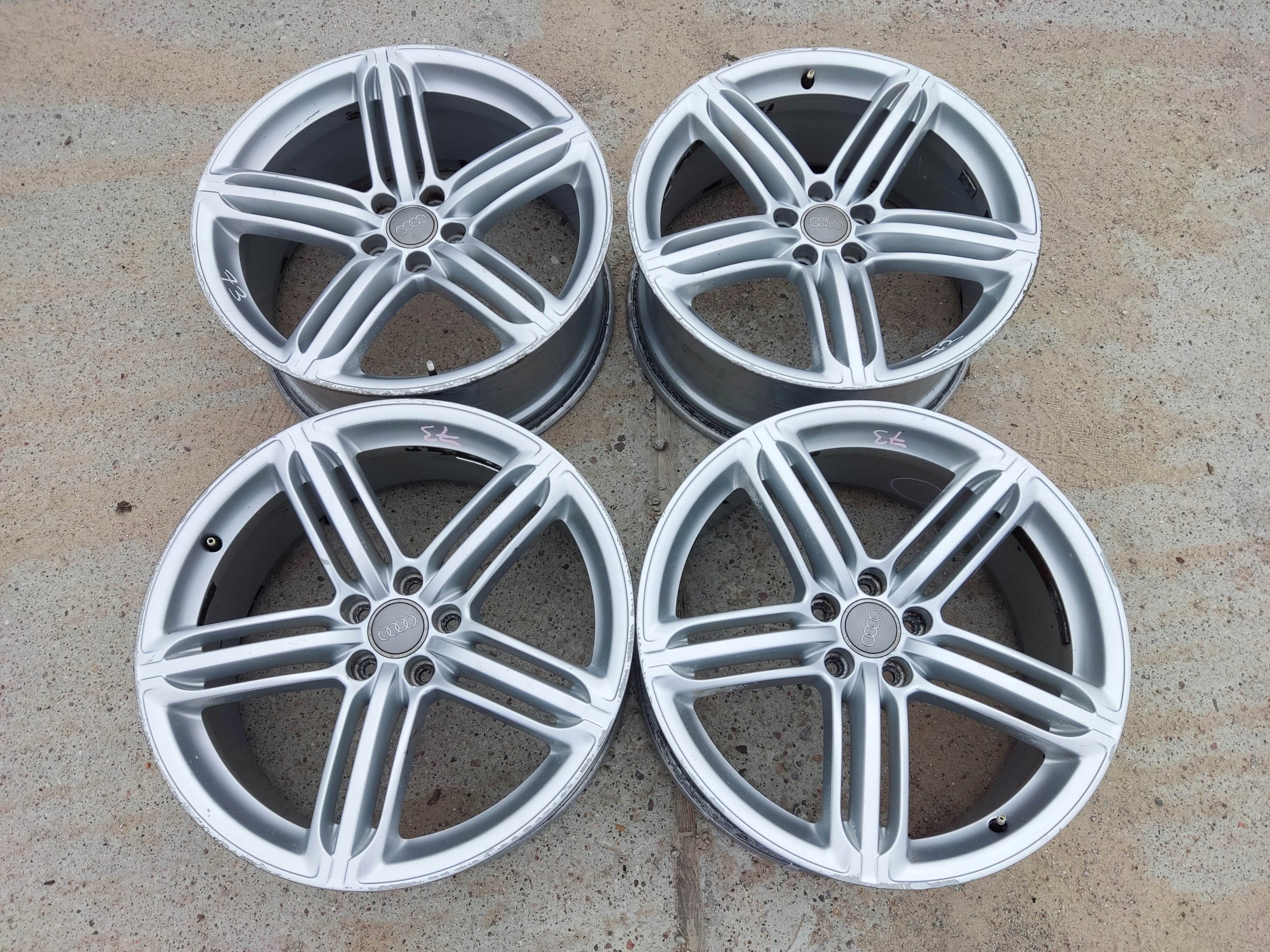 Alu Felge Audi A4 A6 A7 Q5 A8 A5 20 Zoll 8.5J 5x112 33ET 8R0601025AH