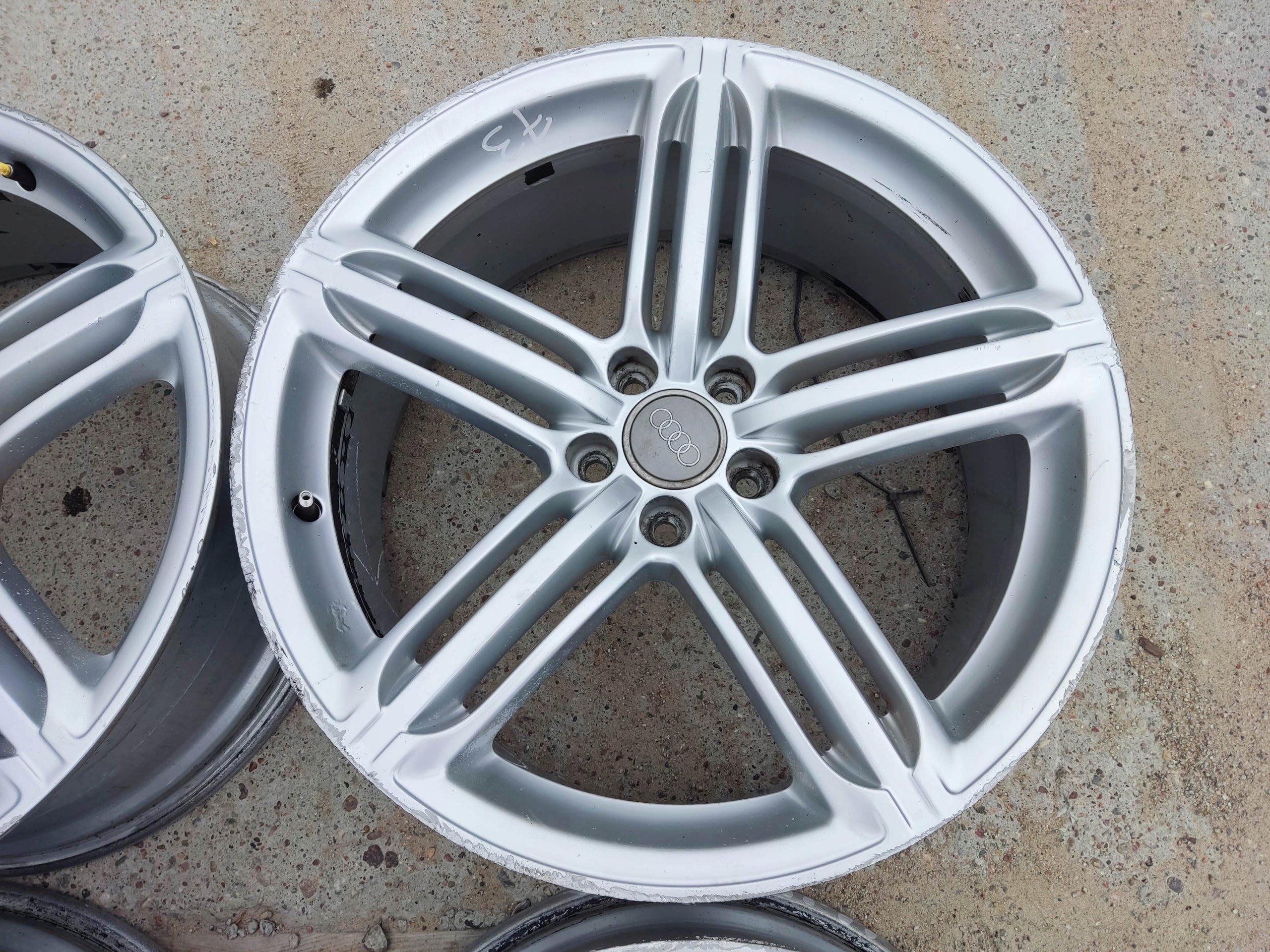 Alu Felge Audi A4 A6 A7 Q5 A8 A5 20 Zoll 8.5J 5x112 33ET 8R0601025AH