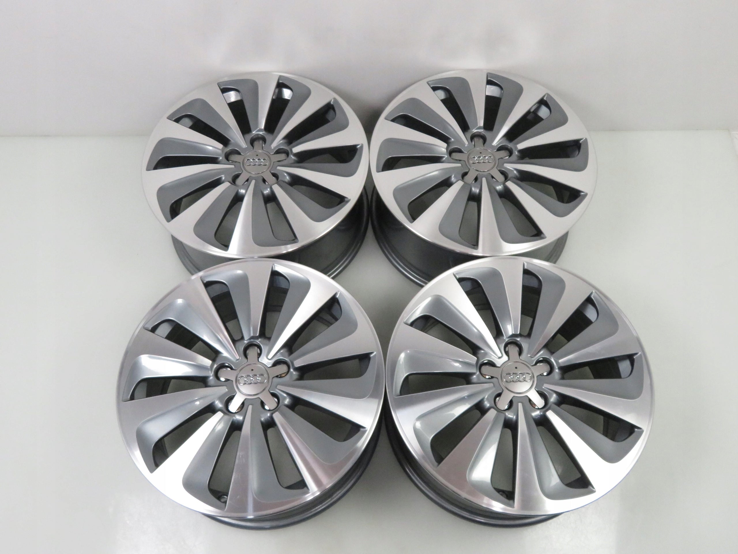 Alu Felge Audi A6 A8 A5 A7 A4 Aluminum rim 18 Zoll 8.0J 5x112 39ET