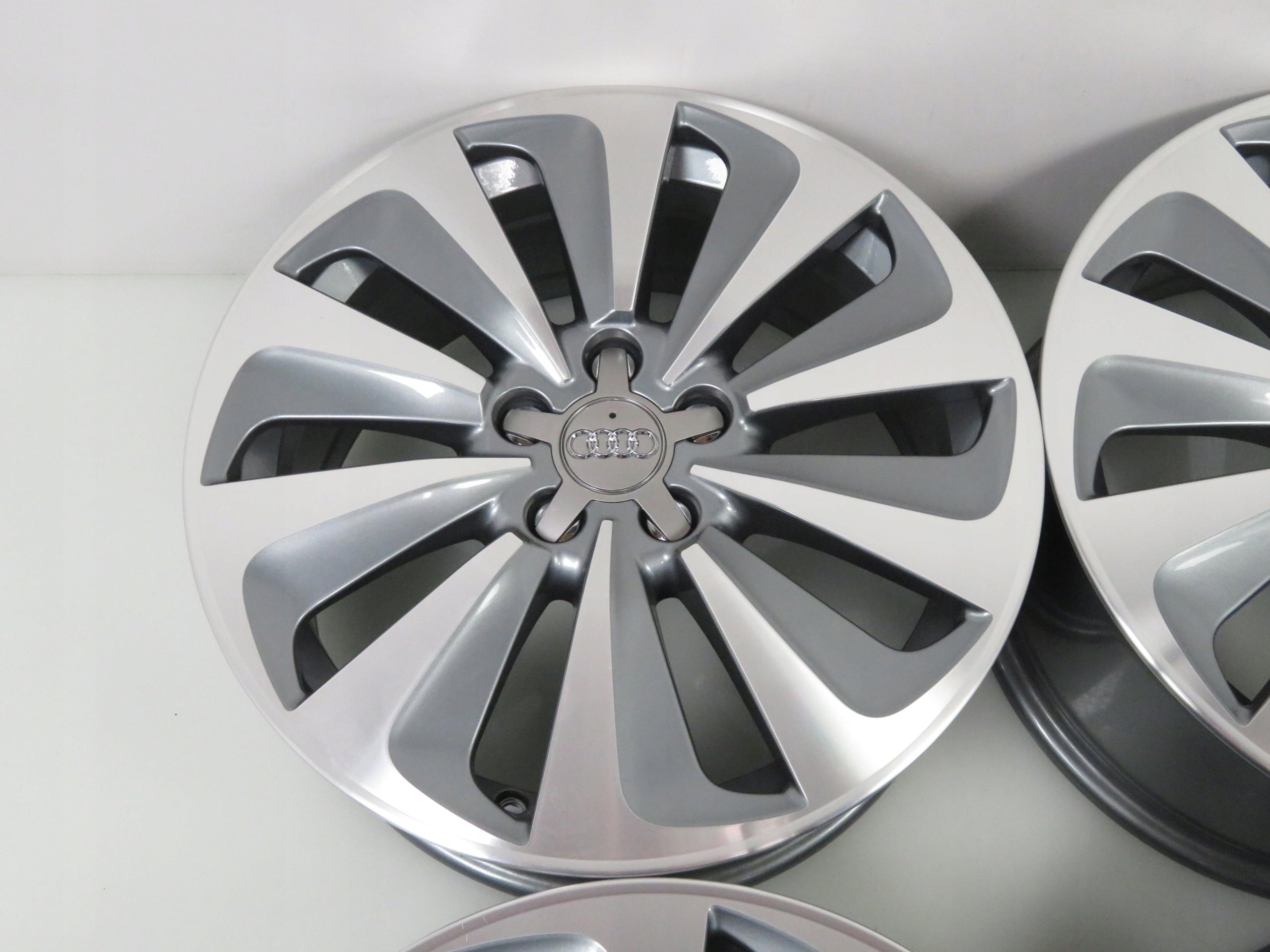 Alu Felge Audi A6 A8 A5 A7 A4 Aluminum rim 18 Zoll 8.0J 5x112 39ET