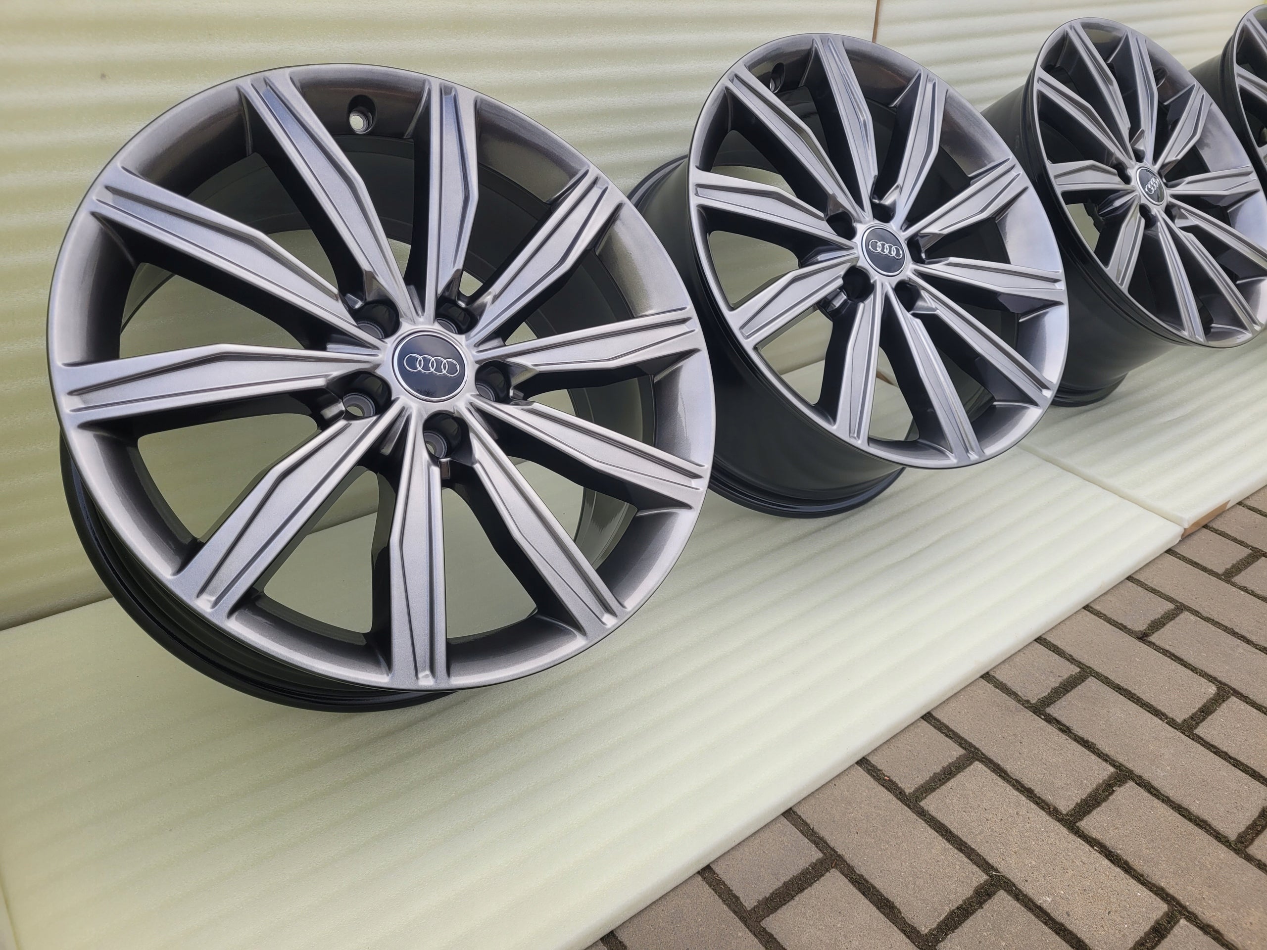 Alu Felge Audi A6 S5 Q7 A5 A7 S6 Q5 A4 Aluminum rim 19 Zoll 8.5J 5x112 40ET