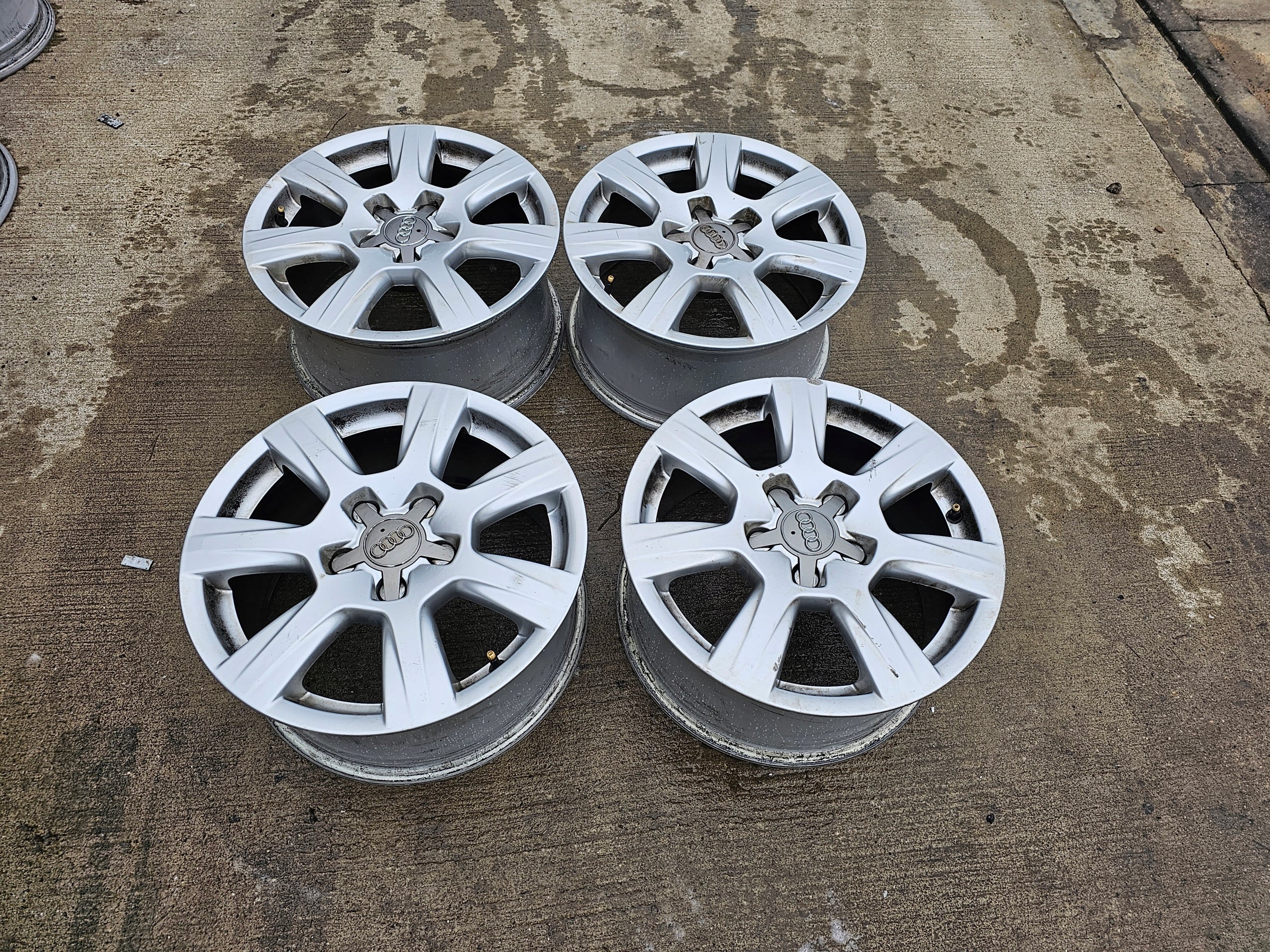  1x aluminum rim Audi A6 A4 A5 A7 aluminum rim 17 inch 7.5J 5x112 28ET 8T0601025C  product image