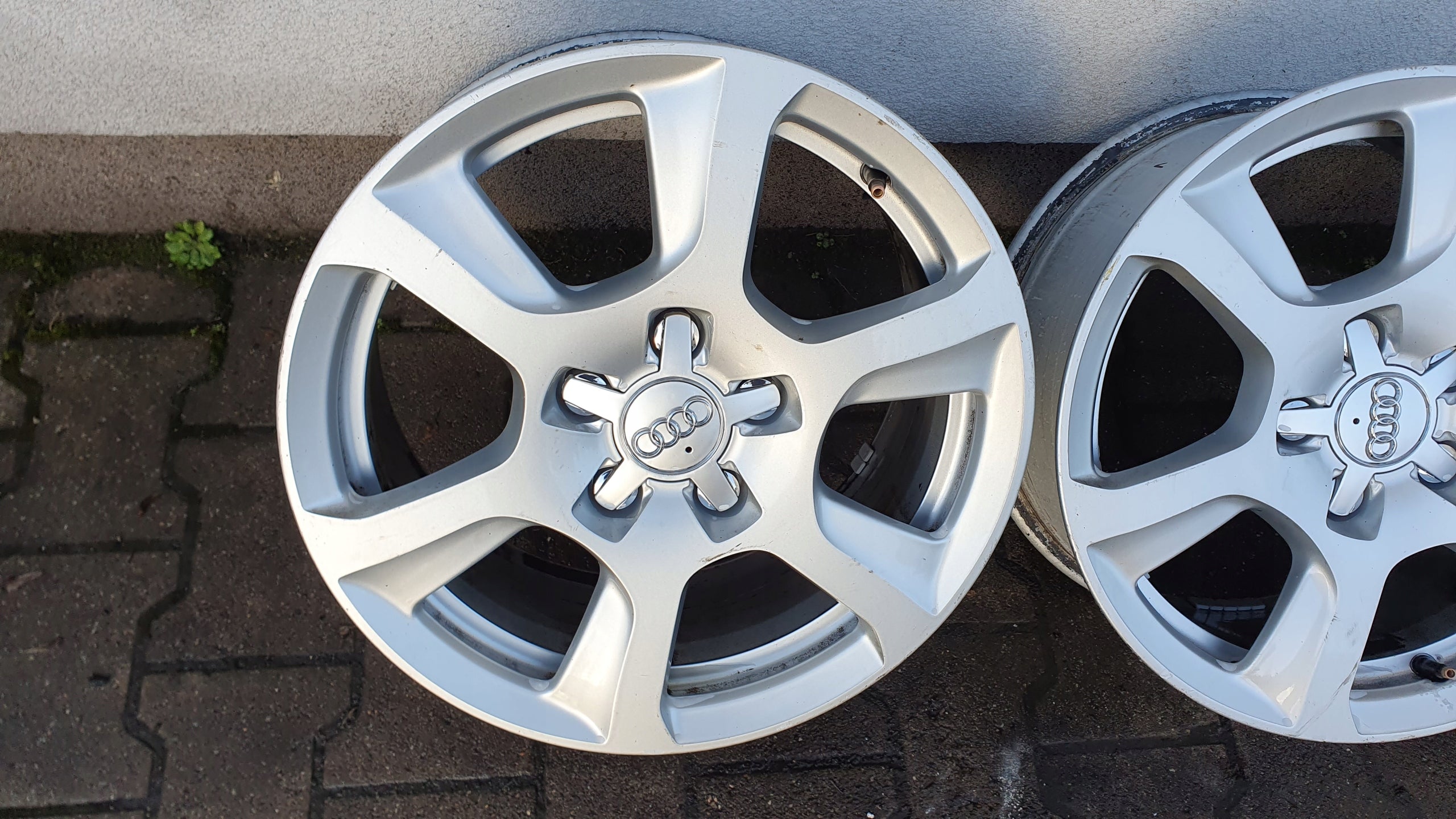 Alu Felge Audi Q3 A4 A6 A5 Aluminum rim 16 Zoll 7.5J 5x112 45ET 8K0601025F