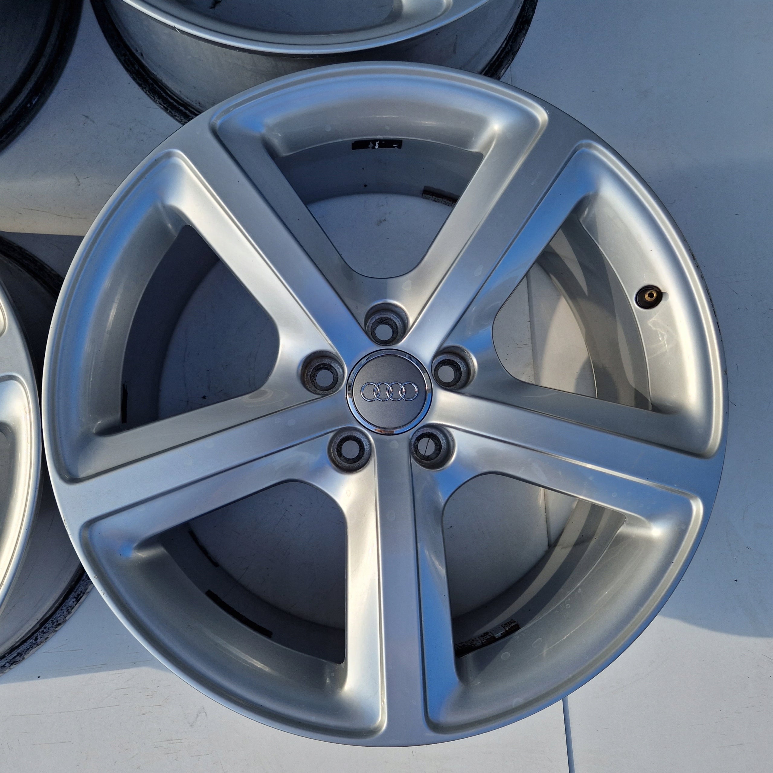 Alu Felge Audi A6 S5 A5 S3 Q5 A4 Aluminum rim 19 Zoll 8.0J 5x112 39ET