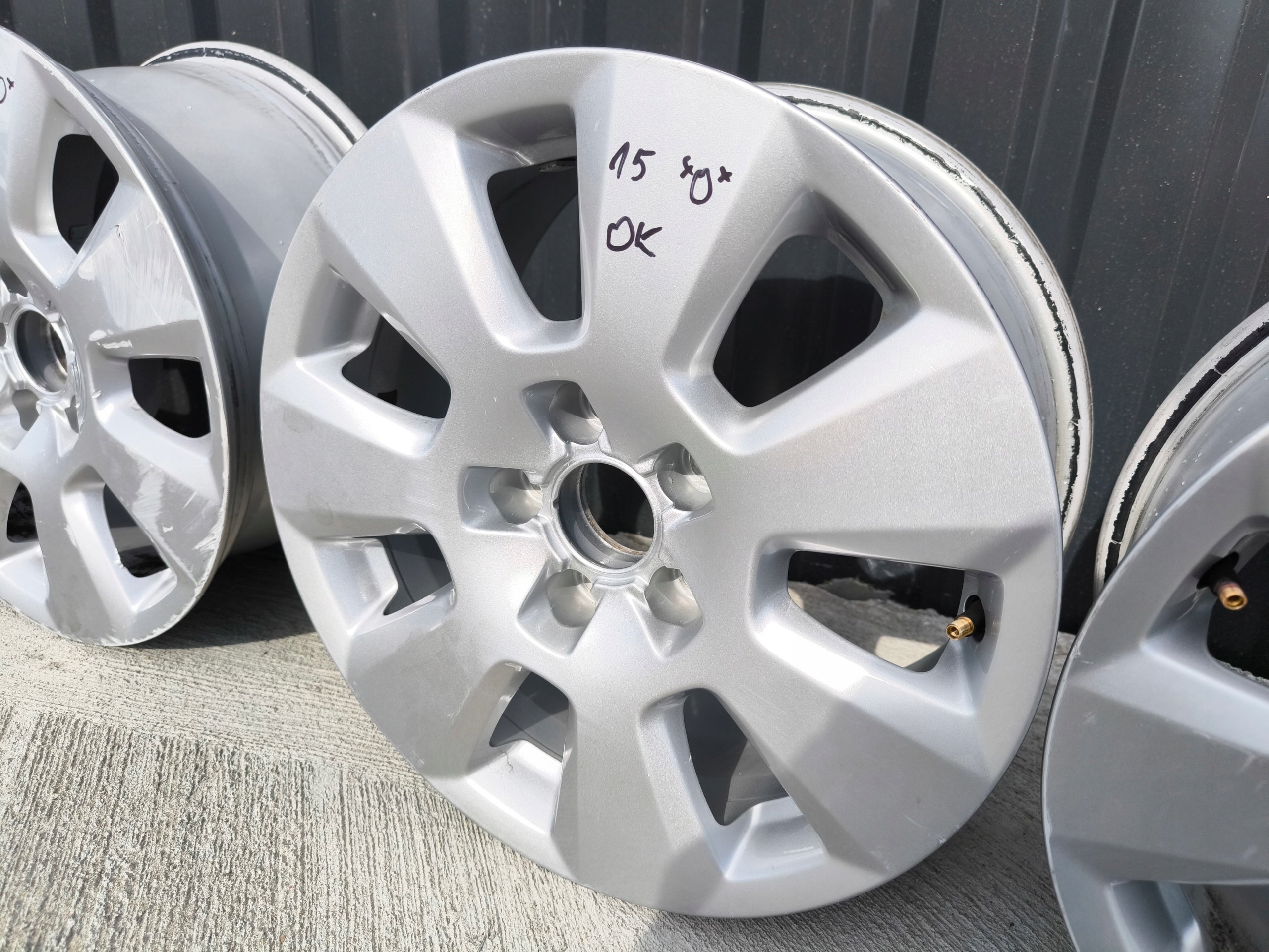 Alu Felge Audi A4 A6 A5 Aluminum rim 16 Zoll 7.5J 5x112 37ET 4G06010250K