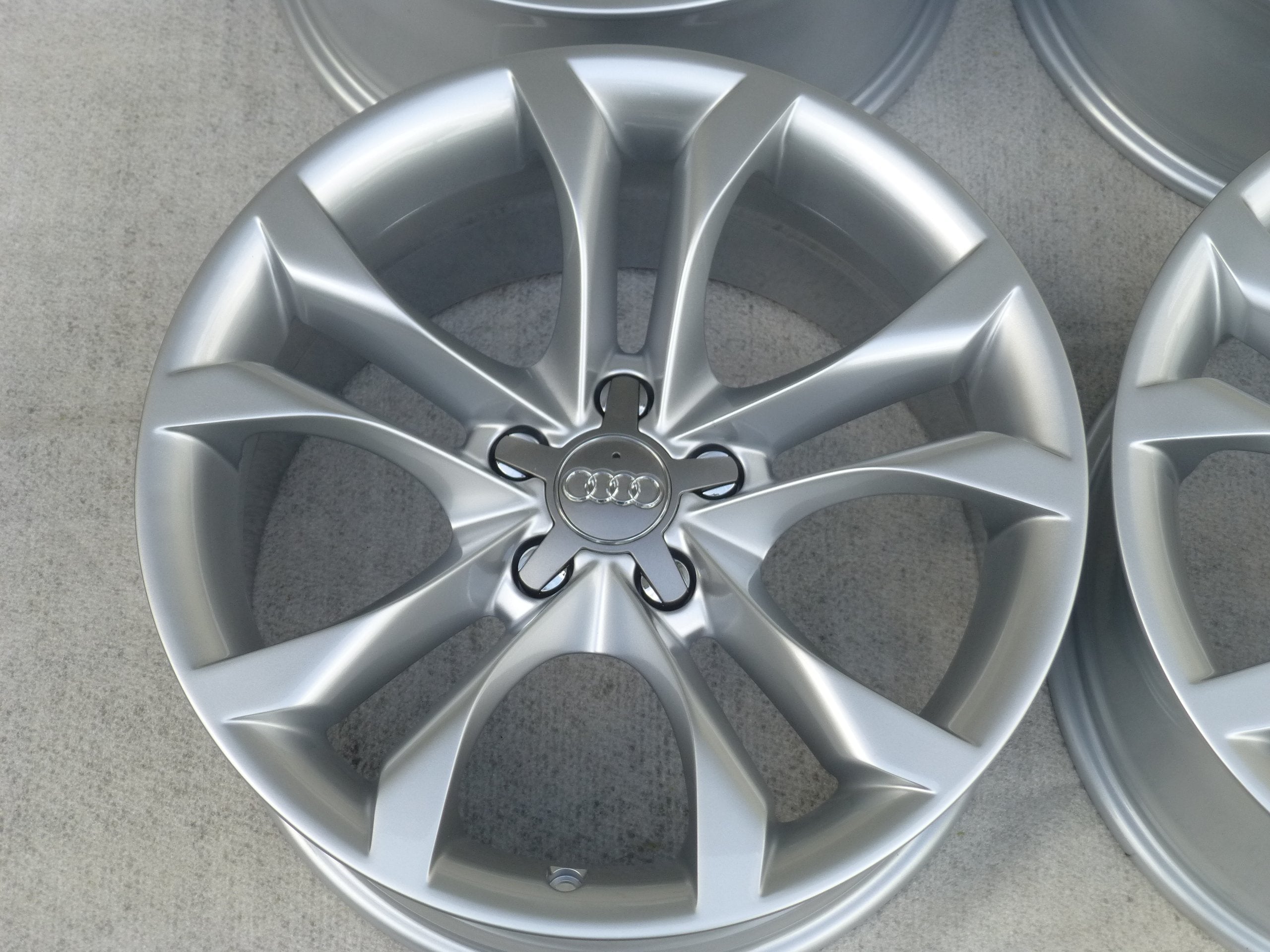 Alu Felge Audi A8 S5 A5 S6 A4 S4 Aluminum rim 18 Zoll 8.5J 5x112