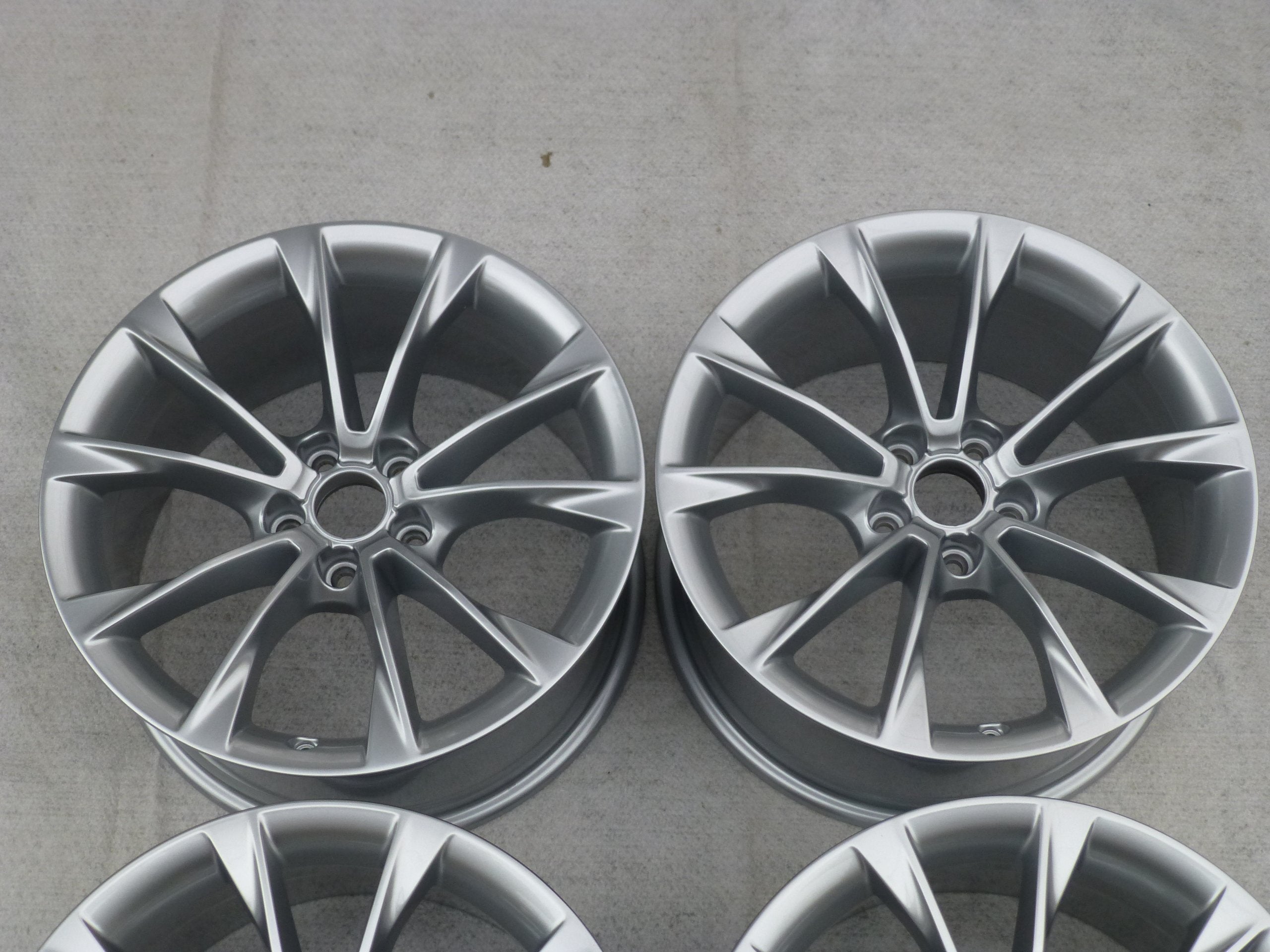 Alu Felge Audi A8 S5 A5 S6 A4 S4 Aluminum rim 18 Zoll 8.5J 5x112