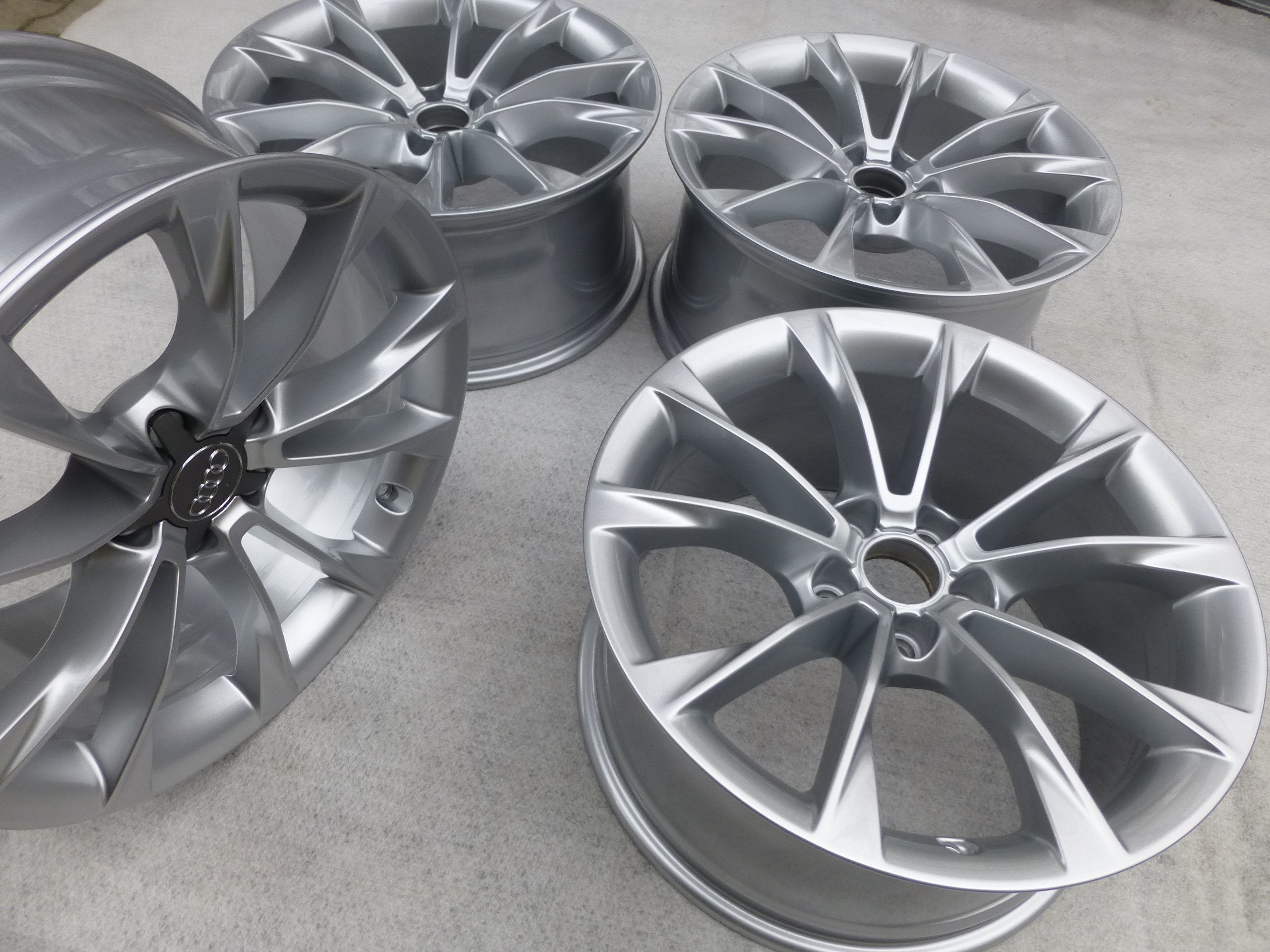 Alu Felge Audi A8 S5 A5 S6 A4 S4 Aluminum rim 18 Zoll 8.5J 5x112