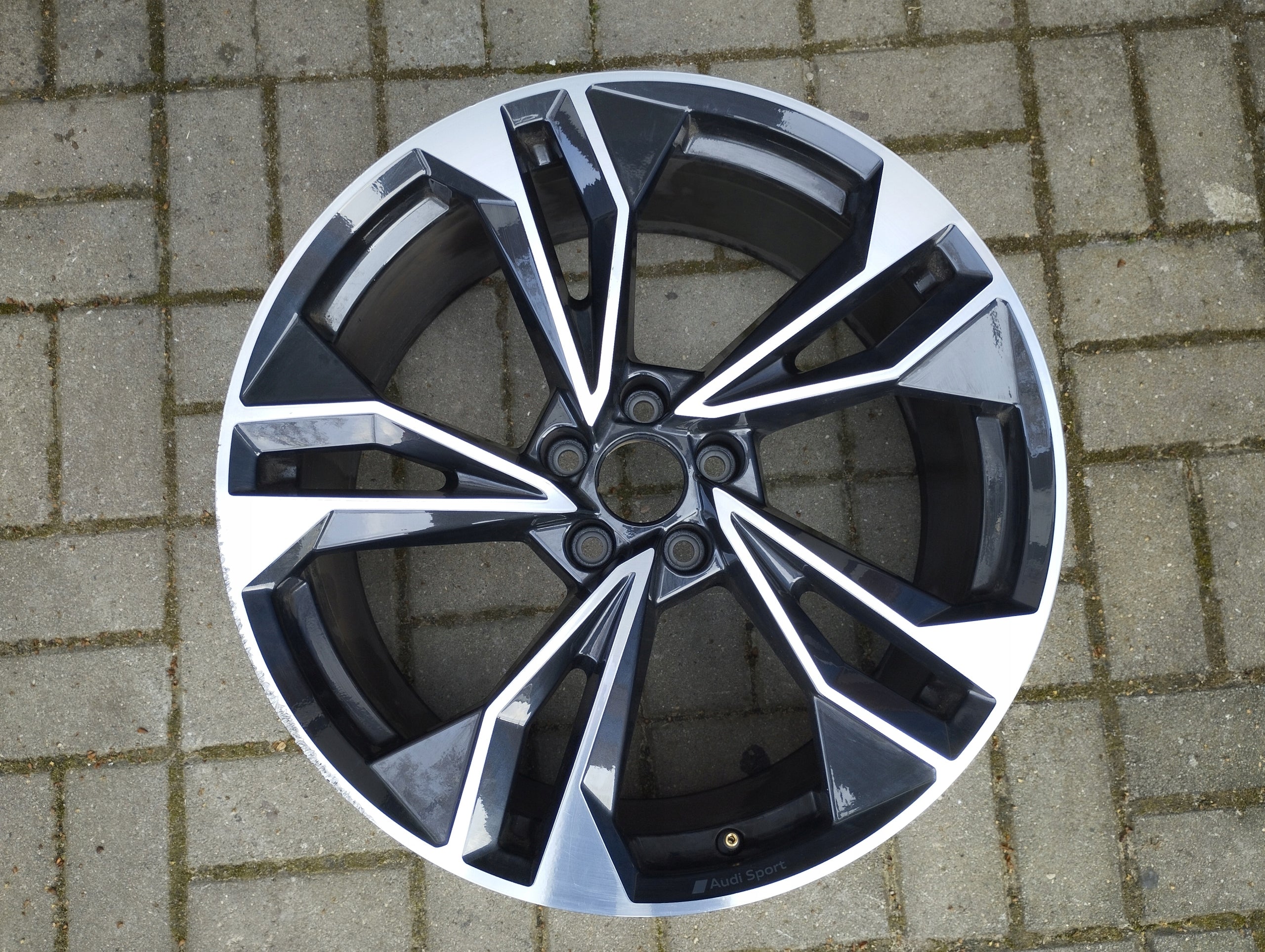 1x Alu Felge Audi A4 A5 S5 S4 Aluminum rim 20 Zoll 9.0J 5x112 34ET 8W0601025EQ