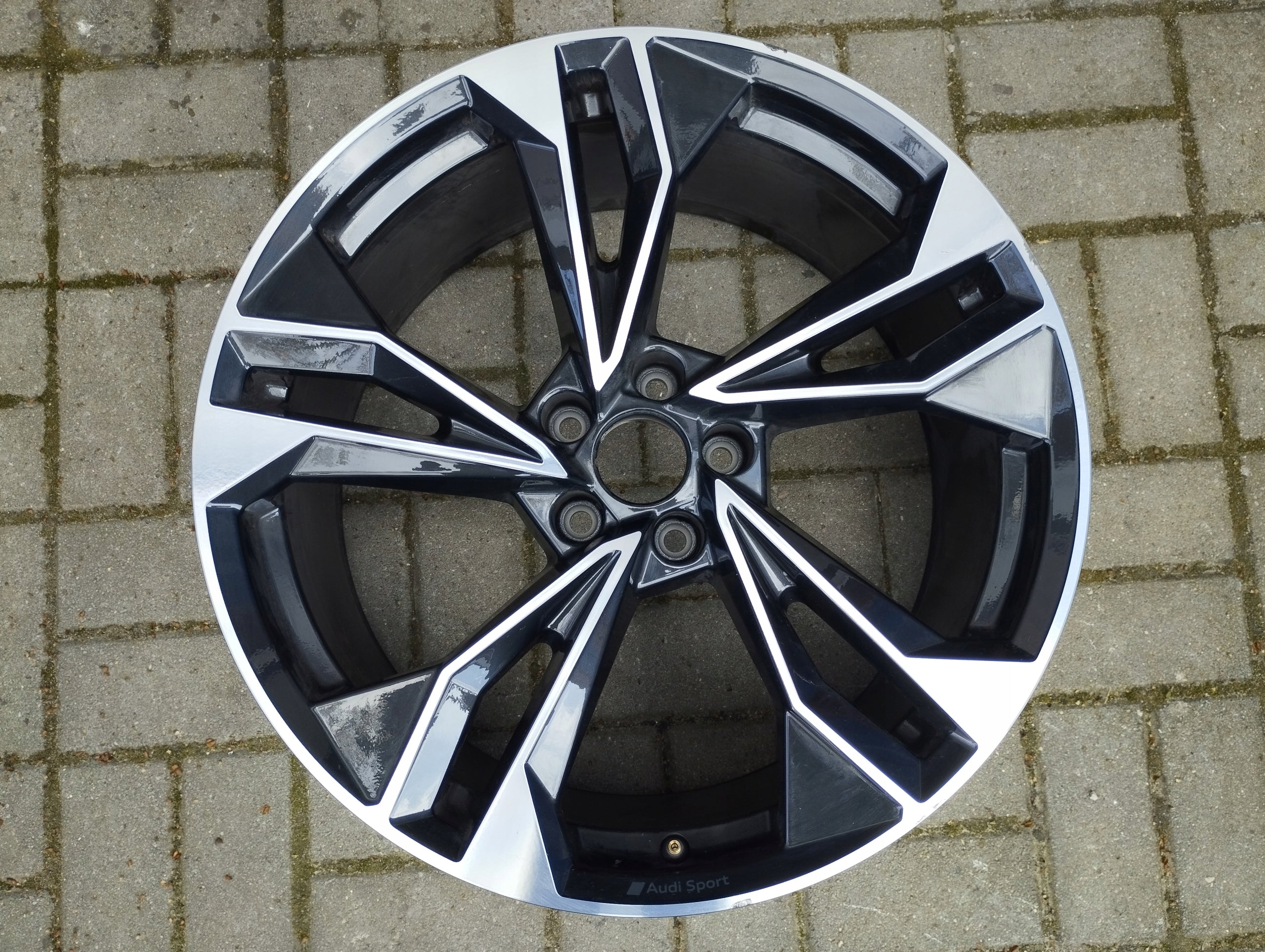 1x Alu Felge Audi A4 A5 S5 S4 Aluminum rim 20 Zoll 9.0J 5x112 34ET 8W0601025EQ