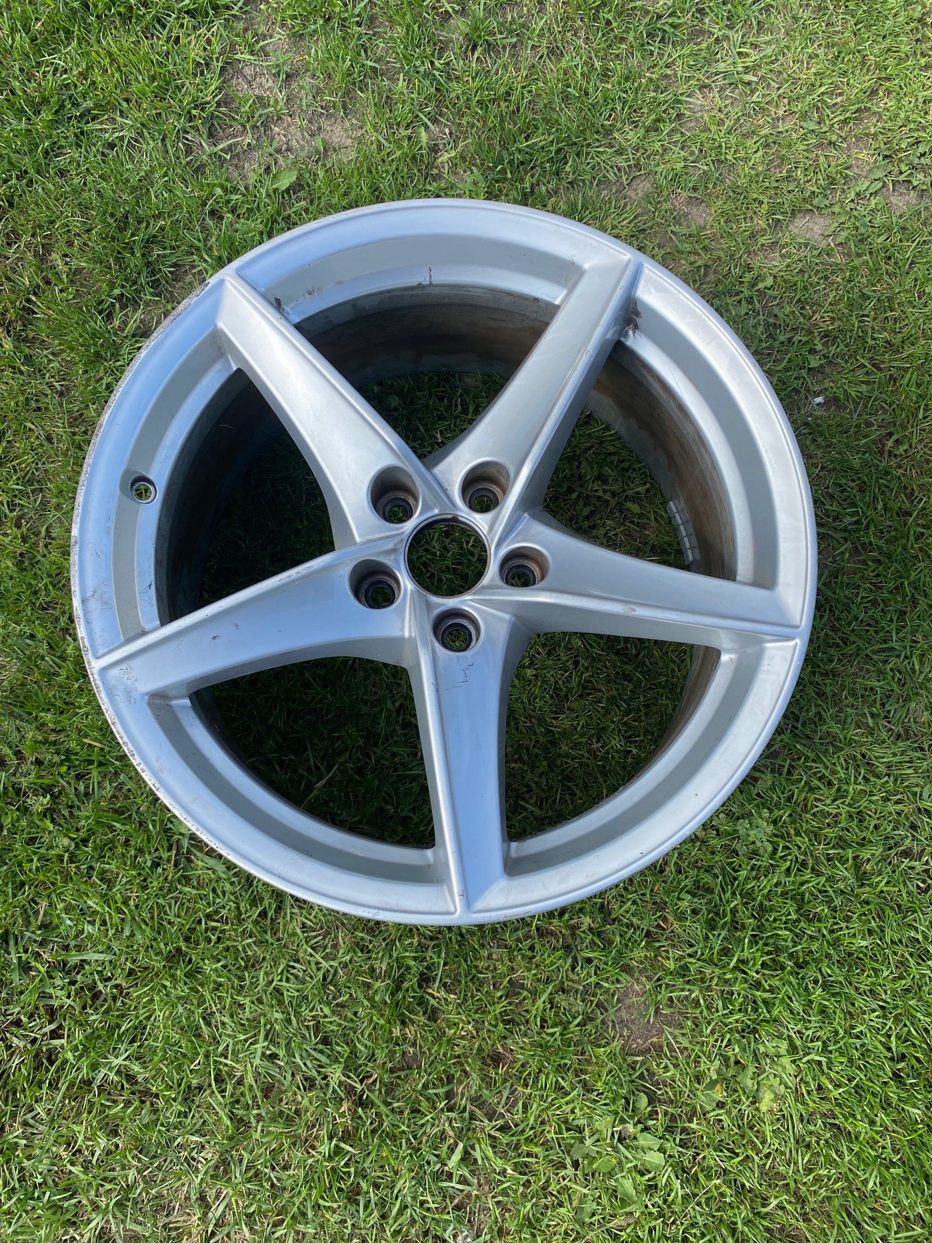  1x Alu Felge Audi A4 A5 Aluminum rim 18 Zoll 8.5J 5x112 29ET 8W0601025BG product image