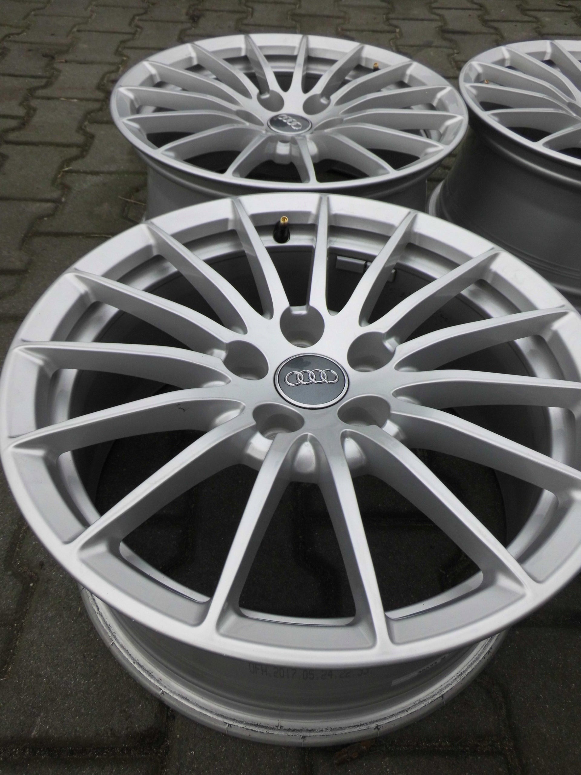 Alu Felge Audi A4 A5 Aluminum rim 17 Zoll 7.5J 5x112 29ET