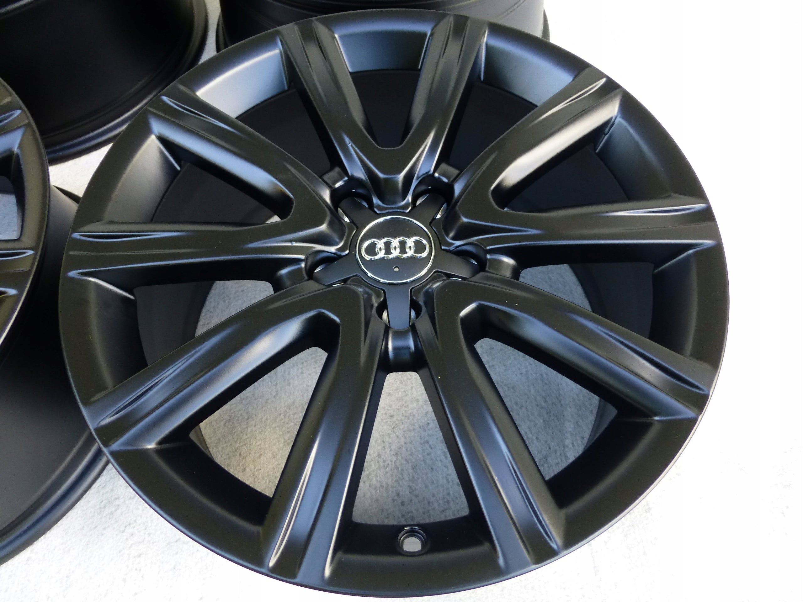 Alu Felge Audi A6 A8 A7 Q5 A4 Aluminum rim 18 Zoll 8.0J 5x112 39ET