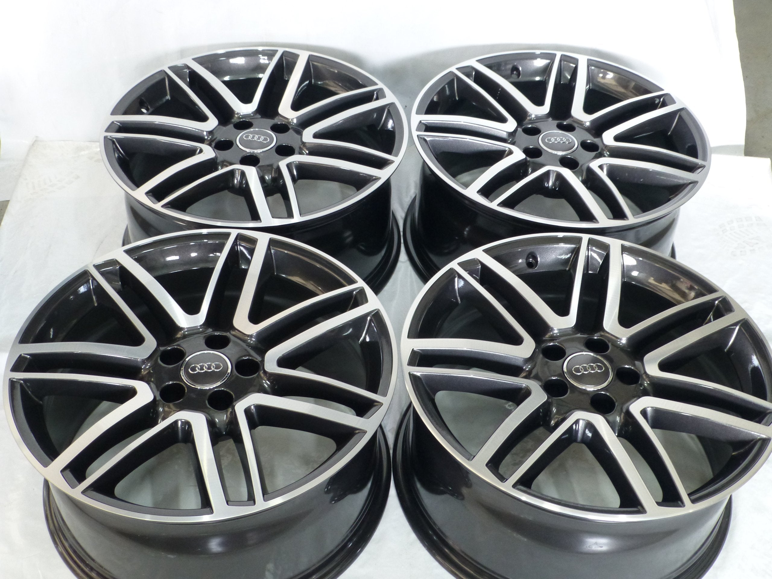 1x Alu Felge Audi A4 A8 A7 A6 Aluminum rim 19 Zoll 9.0J 5x112 32ET