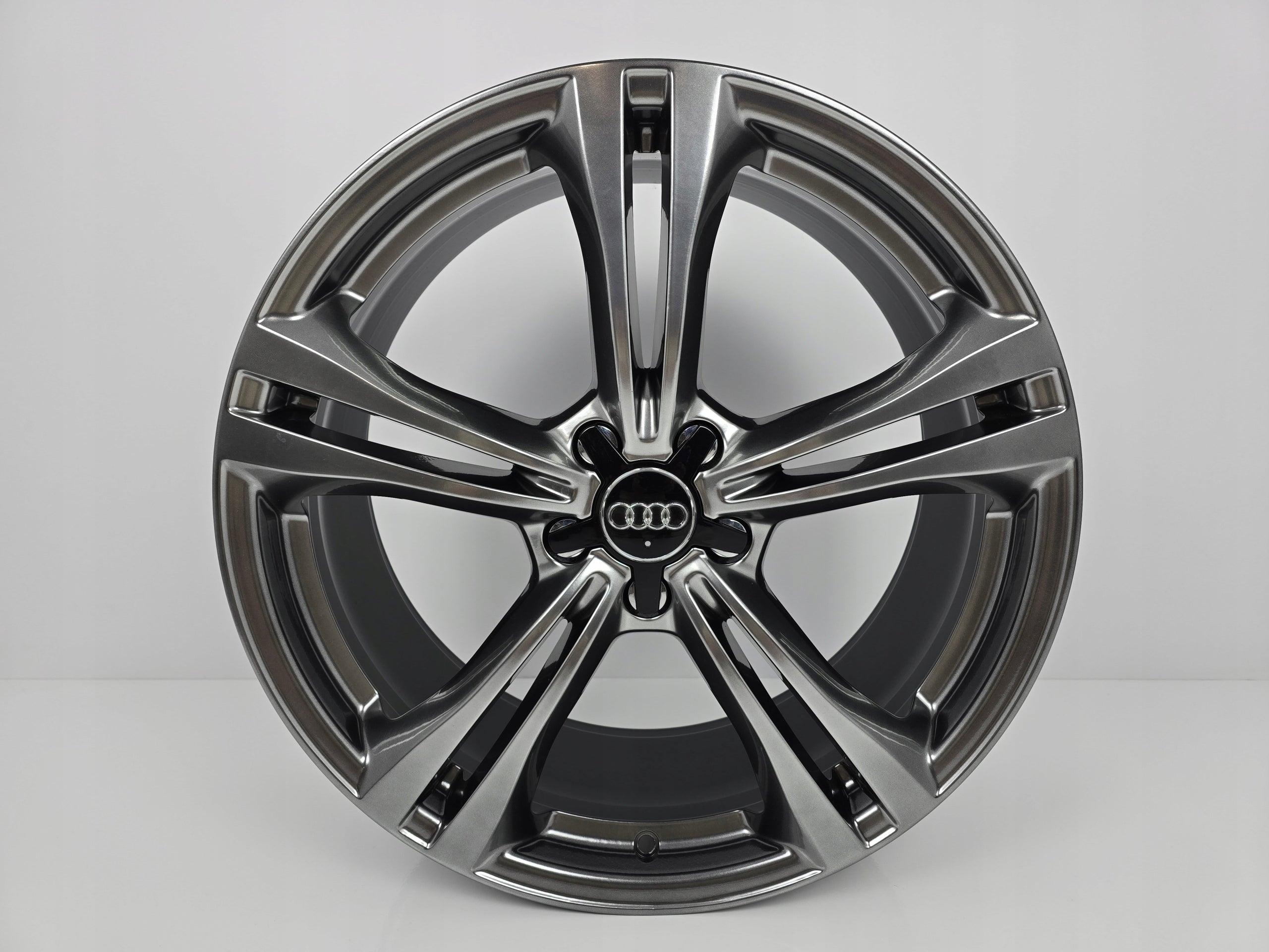 Alu Felge Audi S6 Q3 A4 A6 A8 TT Q5 20 Zoll 8.5J 5x112 45ET 4G0601025BE