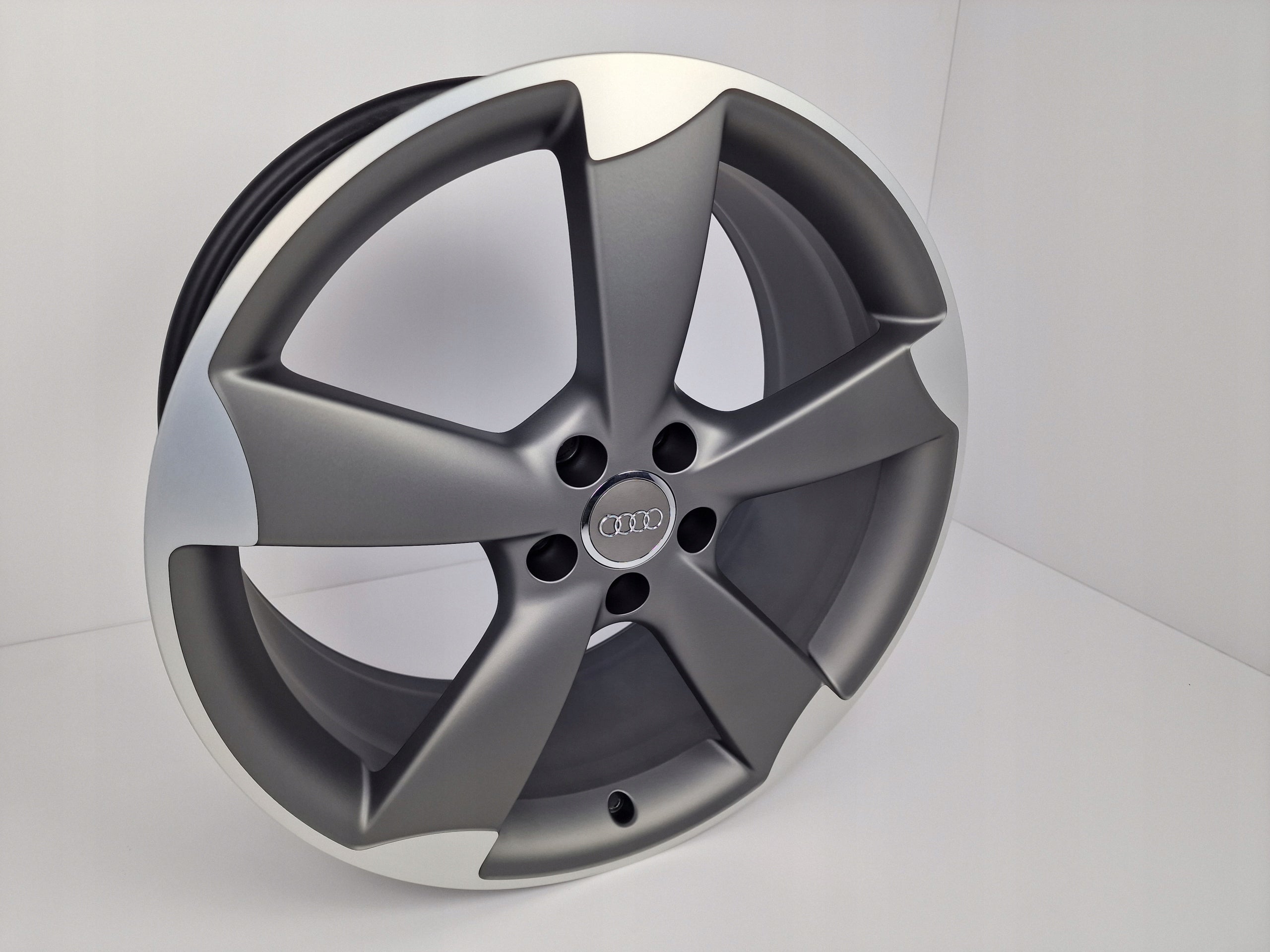 Alu Felge Audi Q3 A6 A8 Q5 A4 TT Aluminum rim 20 Zoll 8.5J 5x112 45ET