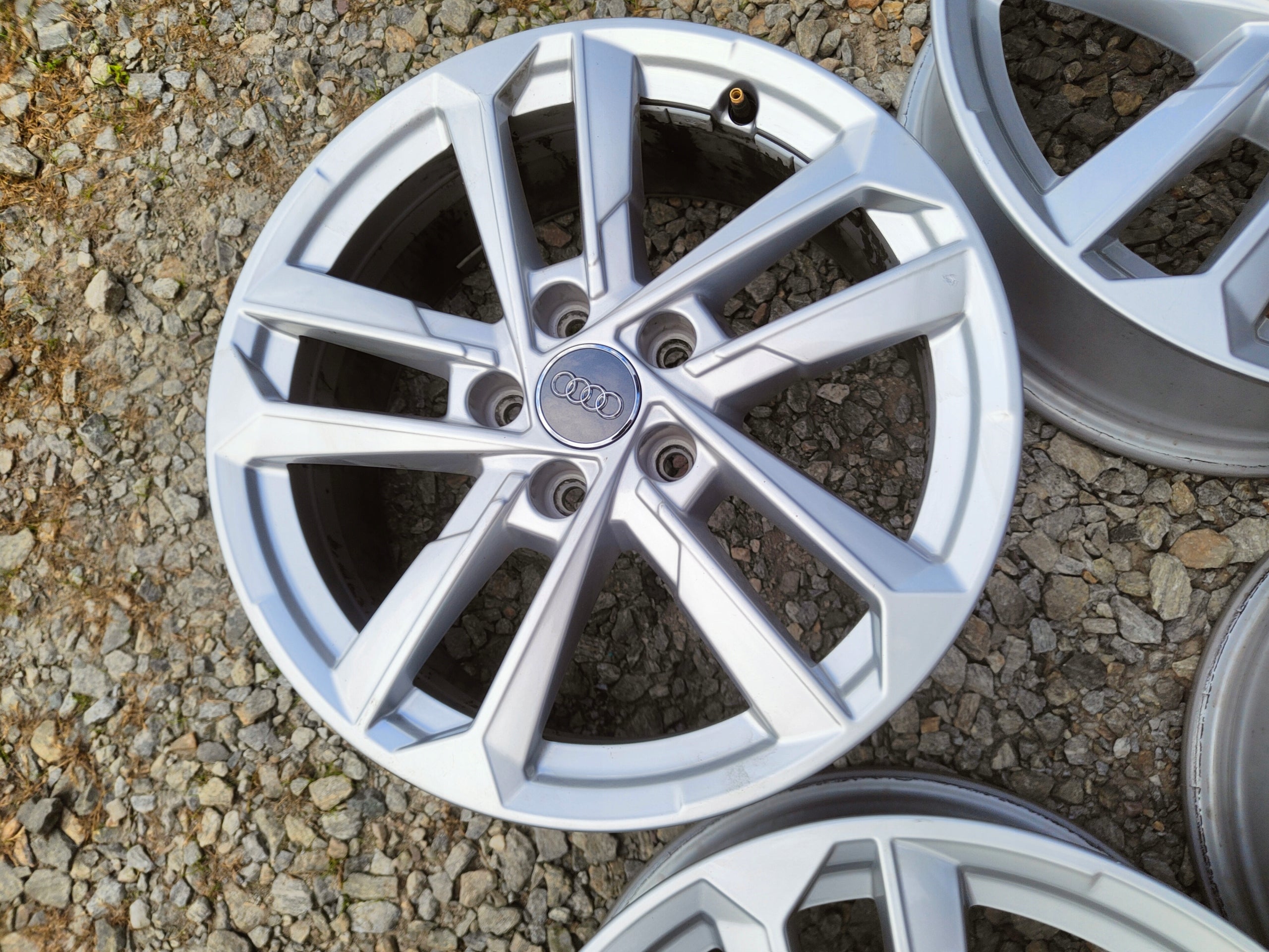 Alu Felge Audi A4 A6 Aluminum rim 17 Zoll 6.5J 5x112 43ET 8Y0601025L