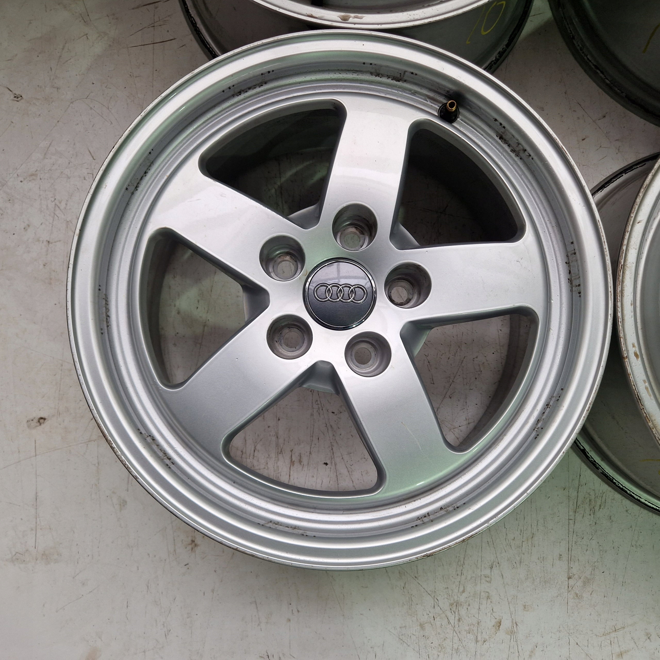 Alu Felge Audi A4 A6 Aluminum rim 16 Zoll 7.0J 5x112 35ET