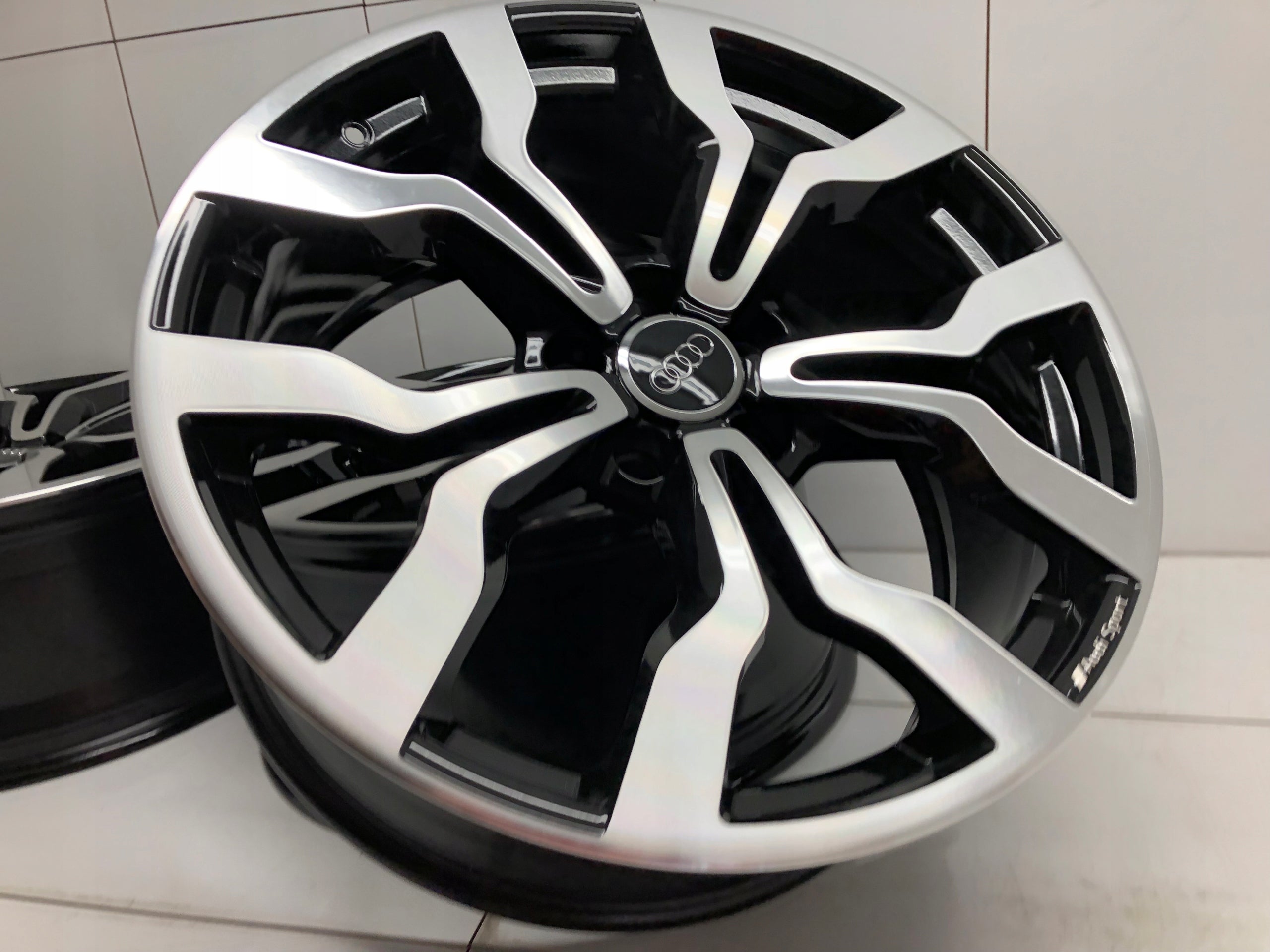 Alu Felge Audi A4 A6 Aluminum rim 19 Zoll 8.5J 5x112