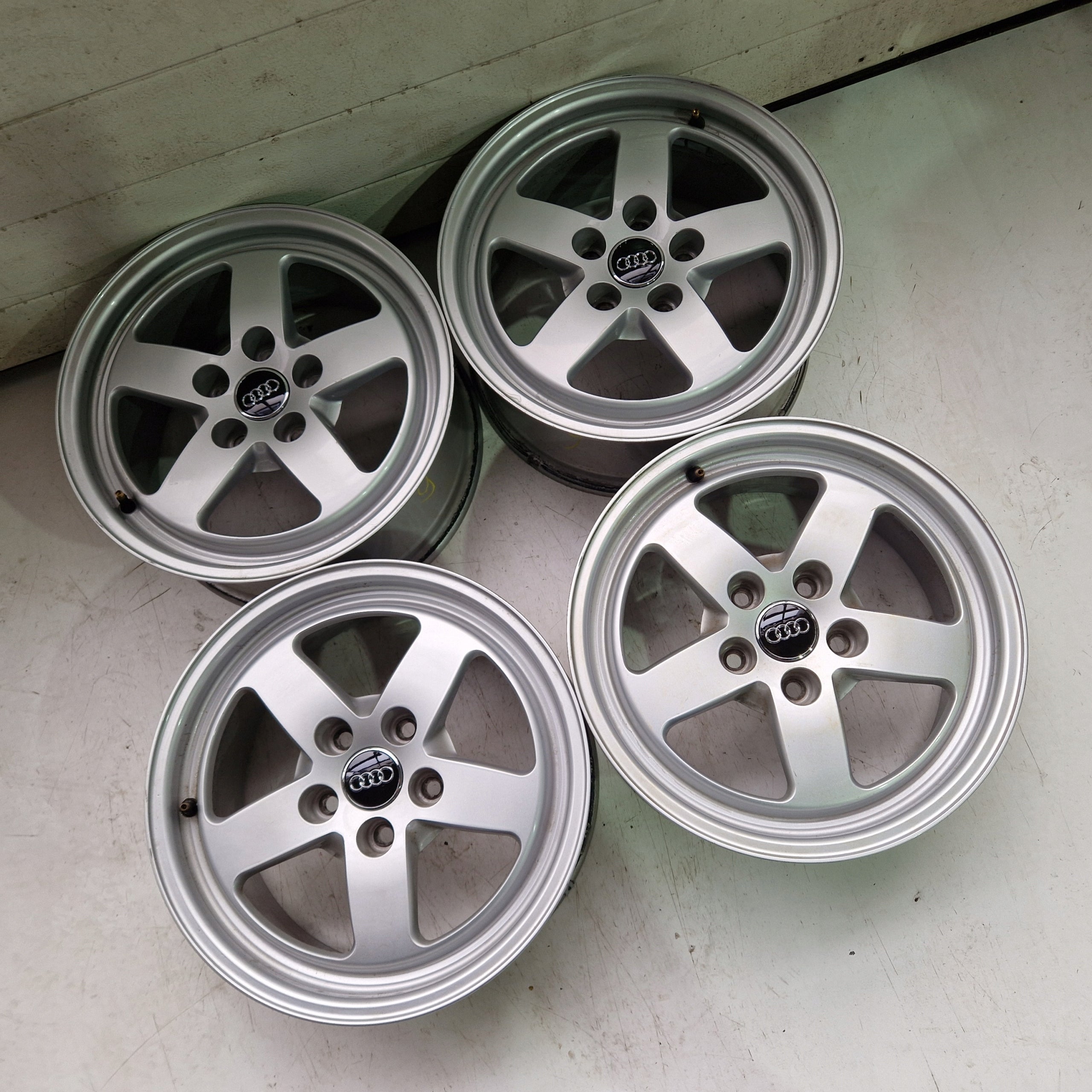 Alu Felge Audi A4 A6 Aluminum rim 16 Zoll 7.0J 5x112 35ET