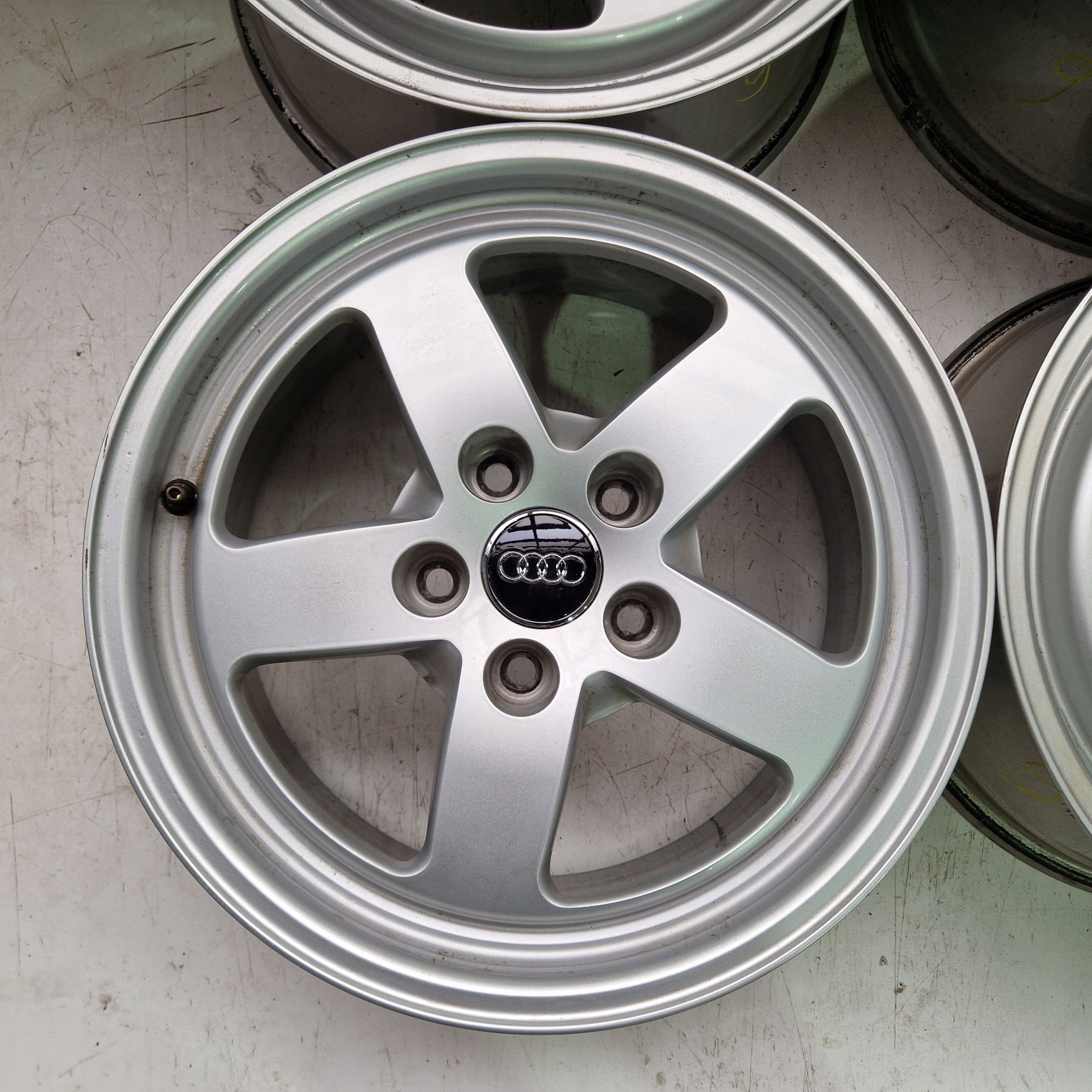 Alu Felge Audi A4 A6 Aluminum rim 16 Zoll 7.0J 5x112 35ET