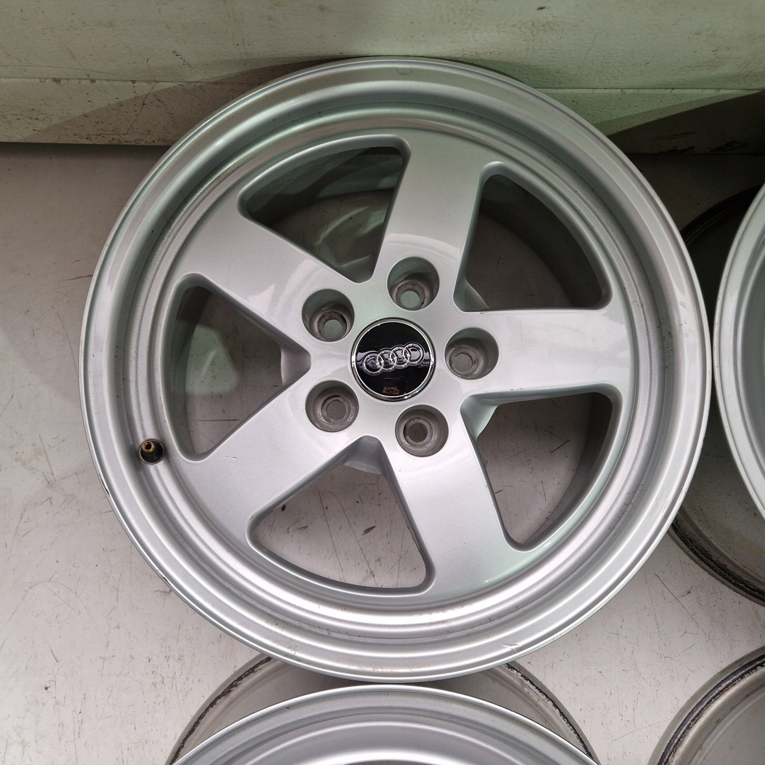 Alu Felge Audi A4 A6 Aluminum rim 16 Zoll 7.0J 5x112 35ET