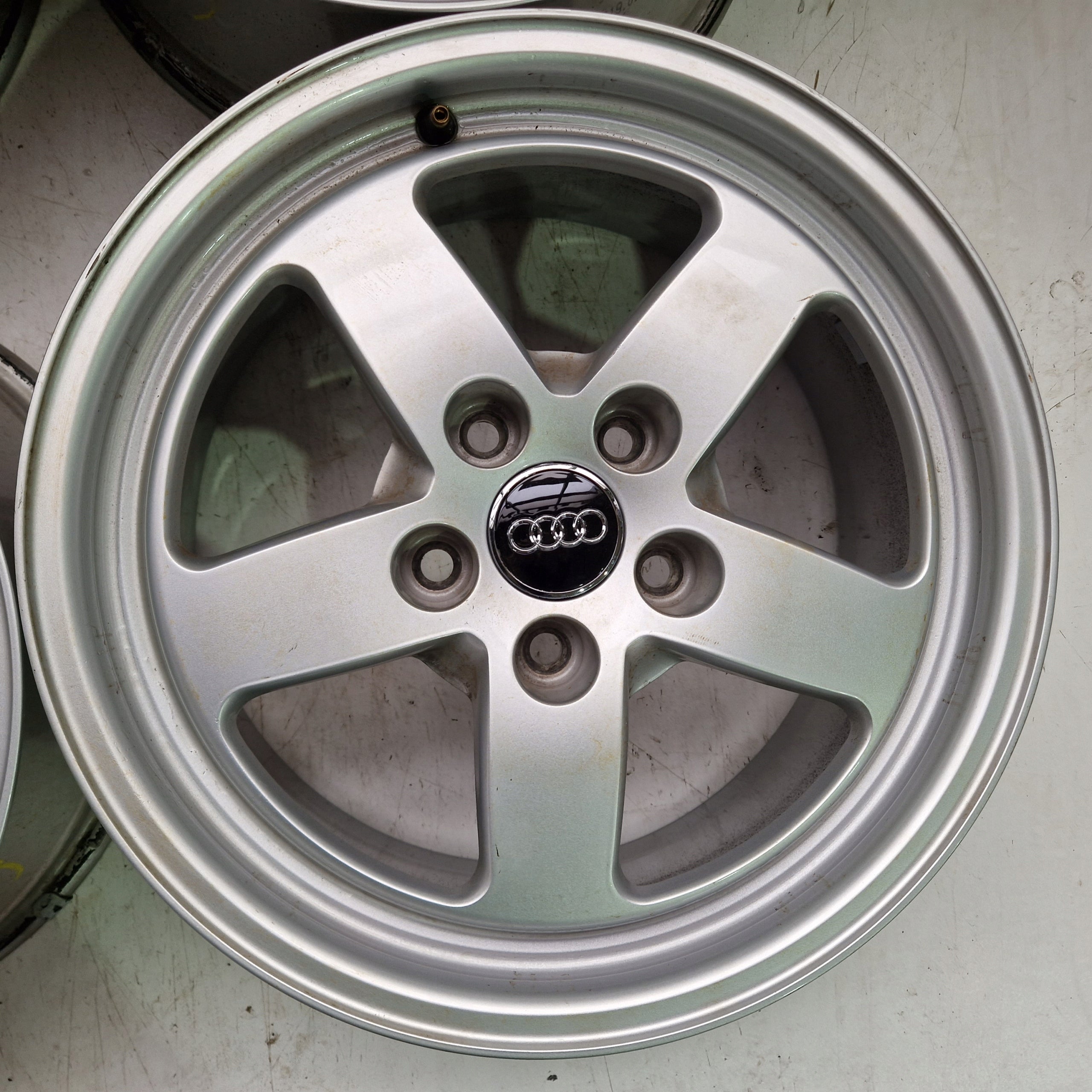 Alu Felge Audi A4 A6 Aluminum rim 16 Zoll 7.0J 5x112 35ET