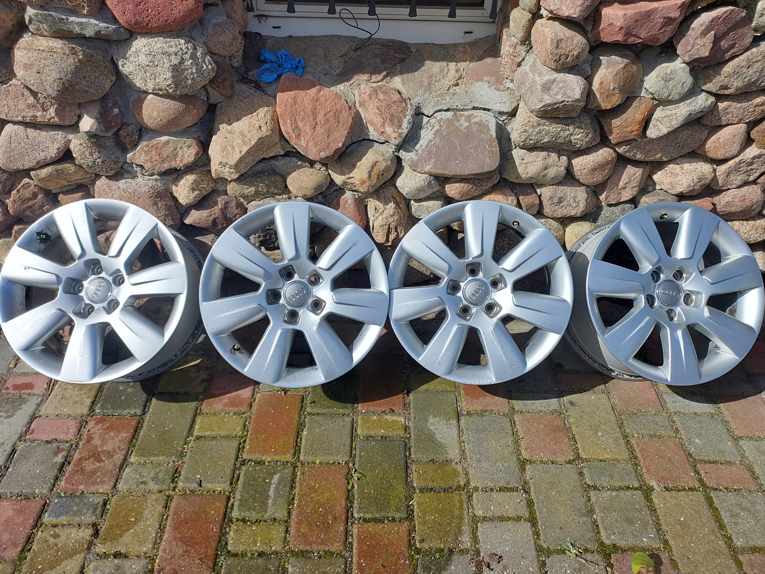 1x Alu Felge Audi A4 A6 Aluminum rim 17 Zoll 7.0J 5x112 4F0601025AS