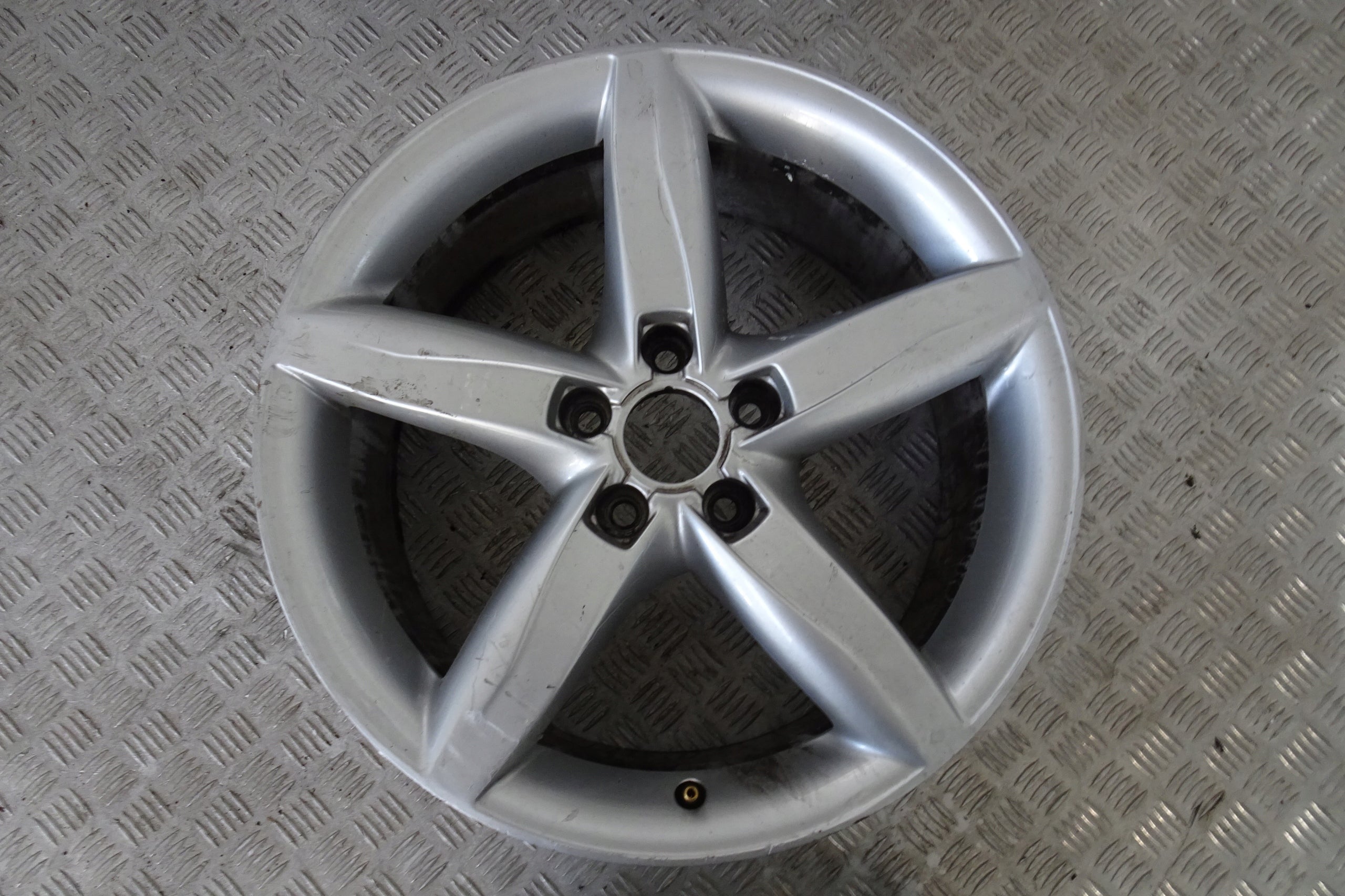 Alu Felge Audi S4 A4 Aluminum rim 18 Zoll 8.0J 5x112 47ET 8K0601025D