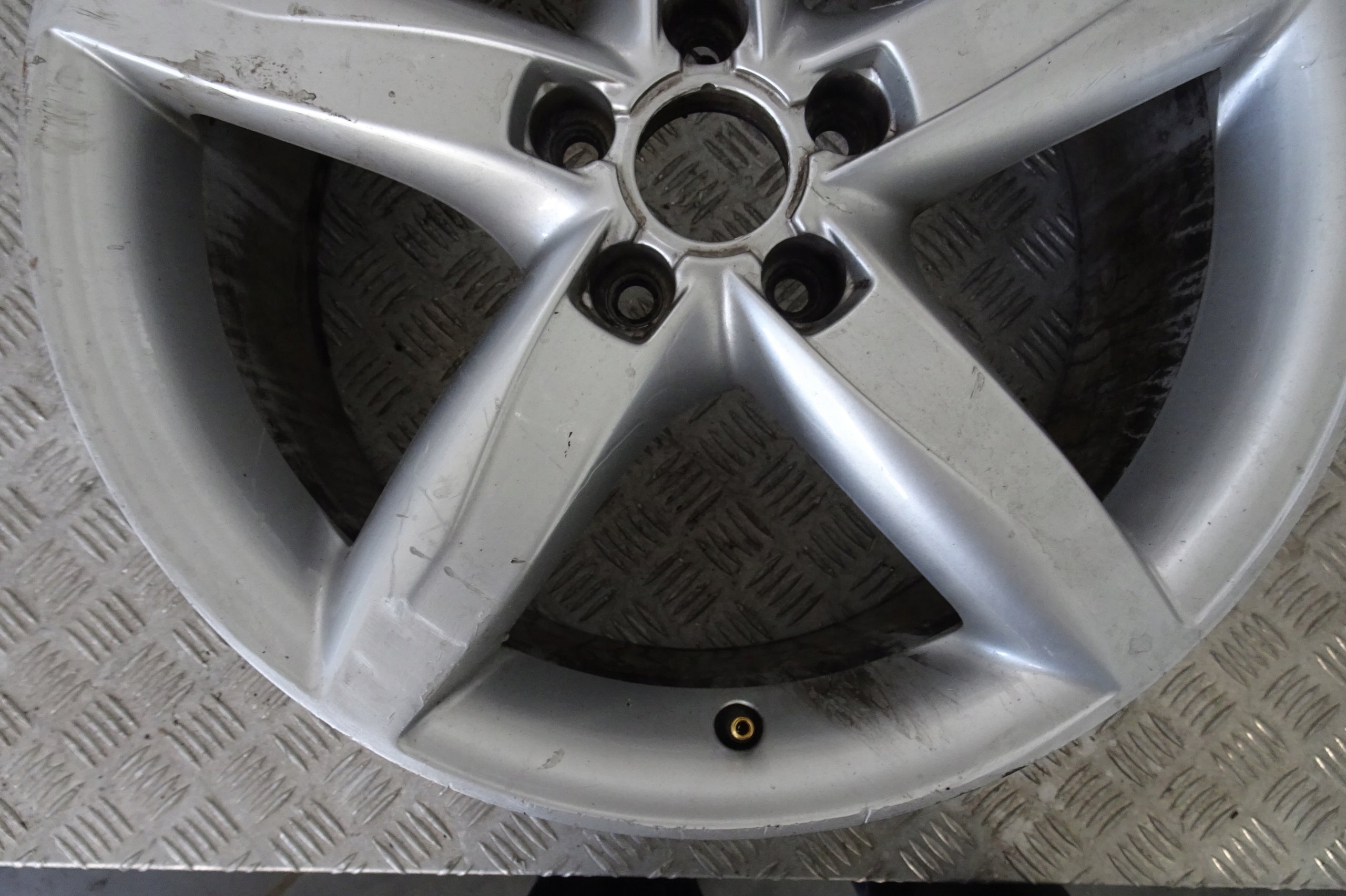 Alu Felge Audi S4 A4 Aluminum rim 18 Zoll 8.0J 5x112 47ET 8K0601025D