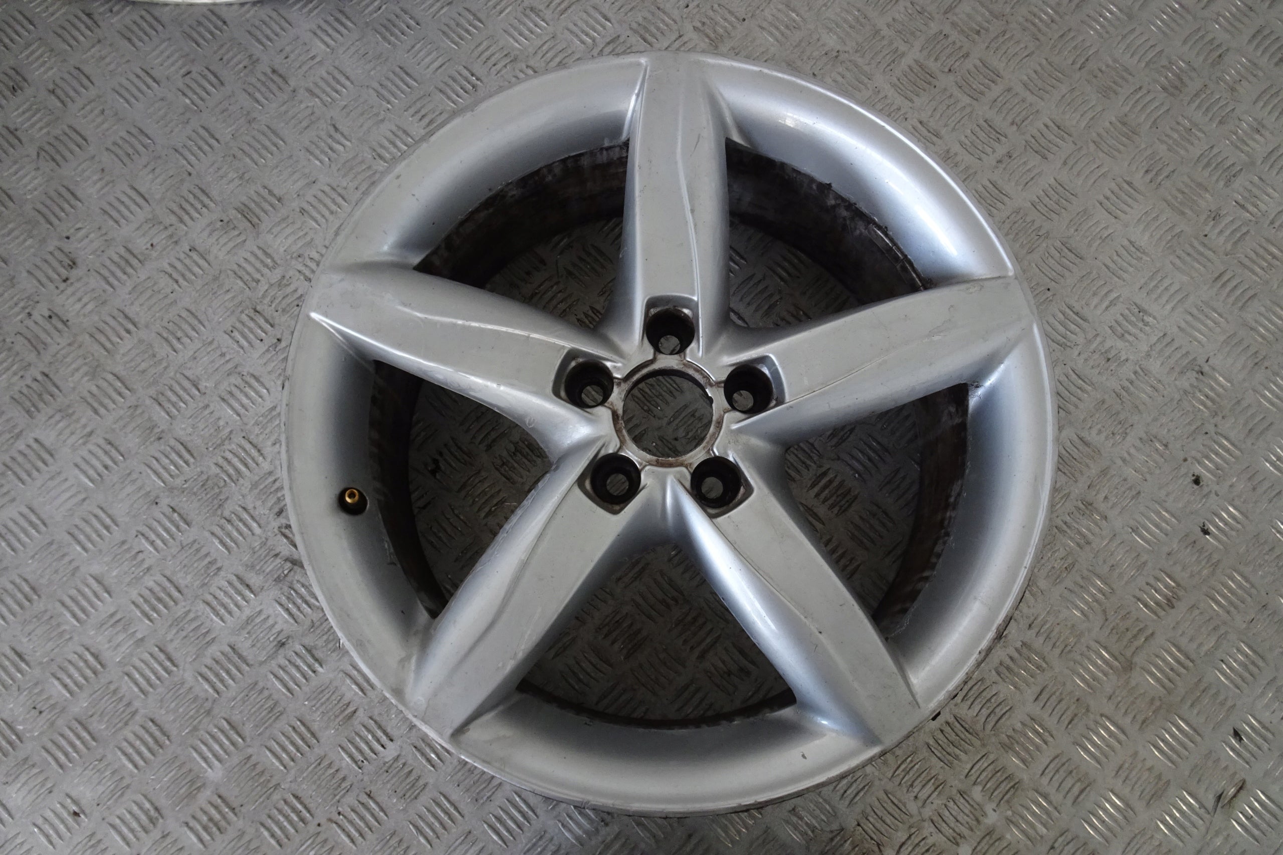 Alu Felge Audi S4 A4 Aluminum rim 18 Zoll 8.0J 5x112 47ET 8K0601025D