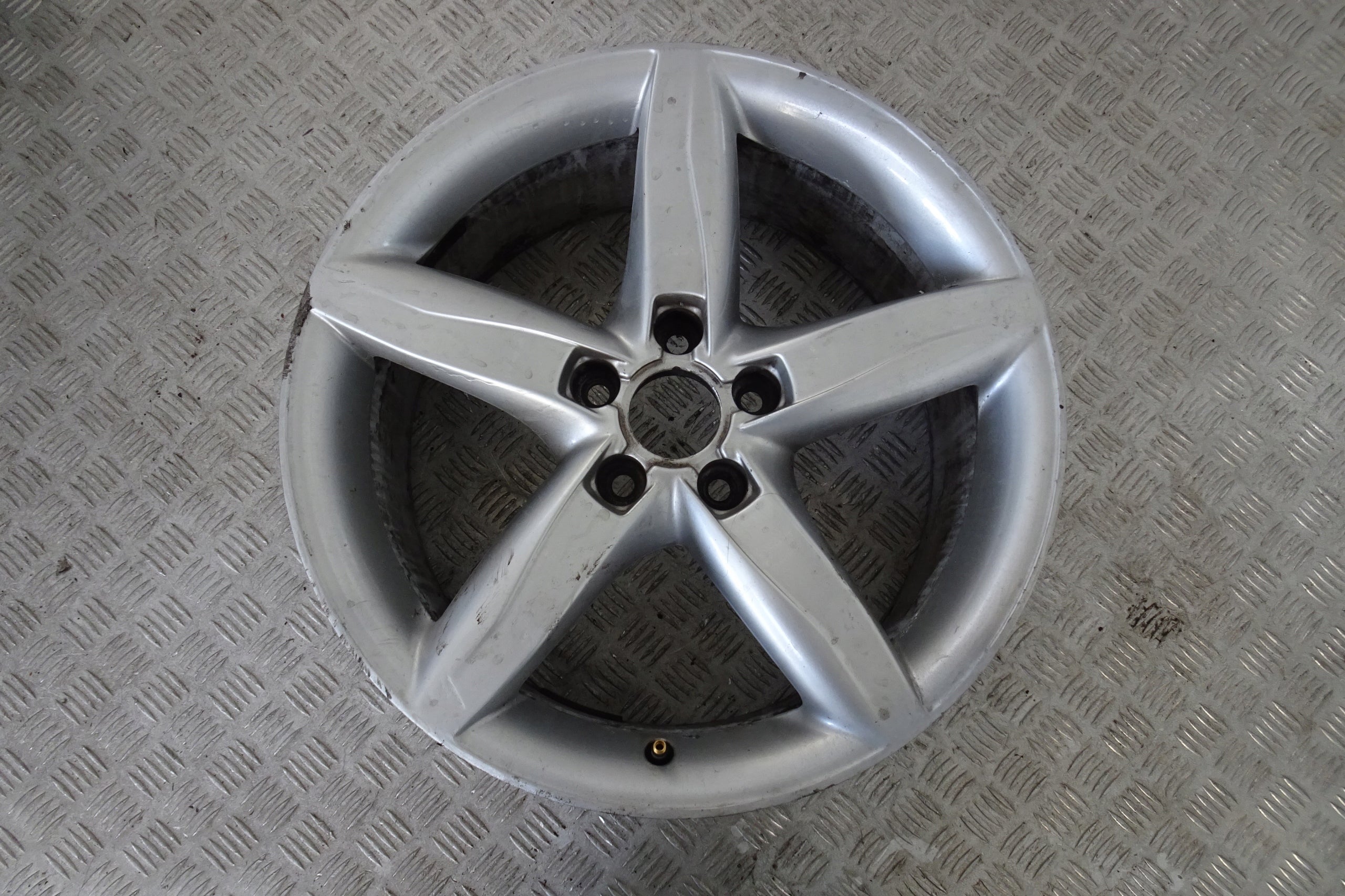 Alu Felge Audi S4 A4 Aluminum rim 18 Zoll 8.0J 5x112 47ET 8K0601025D