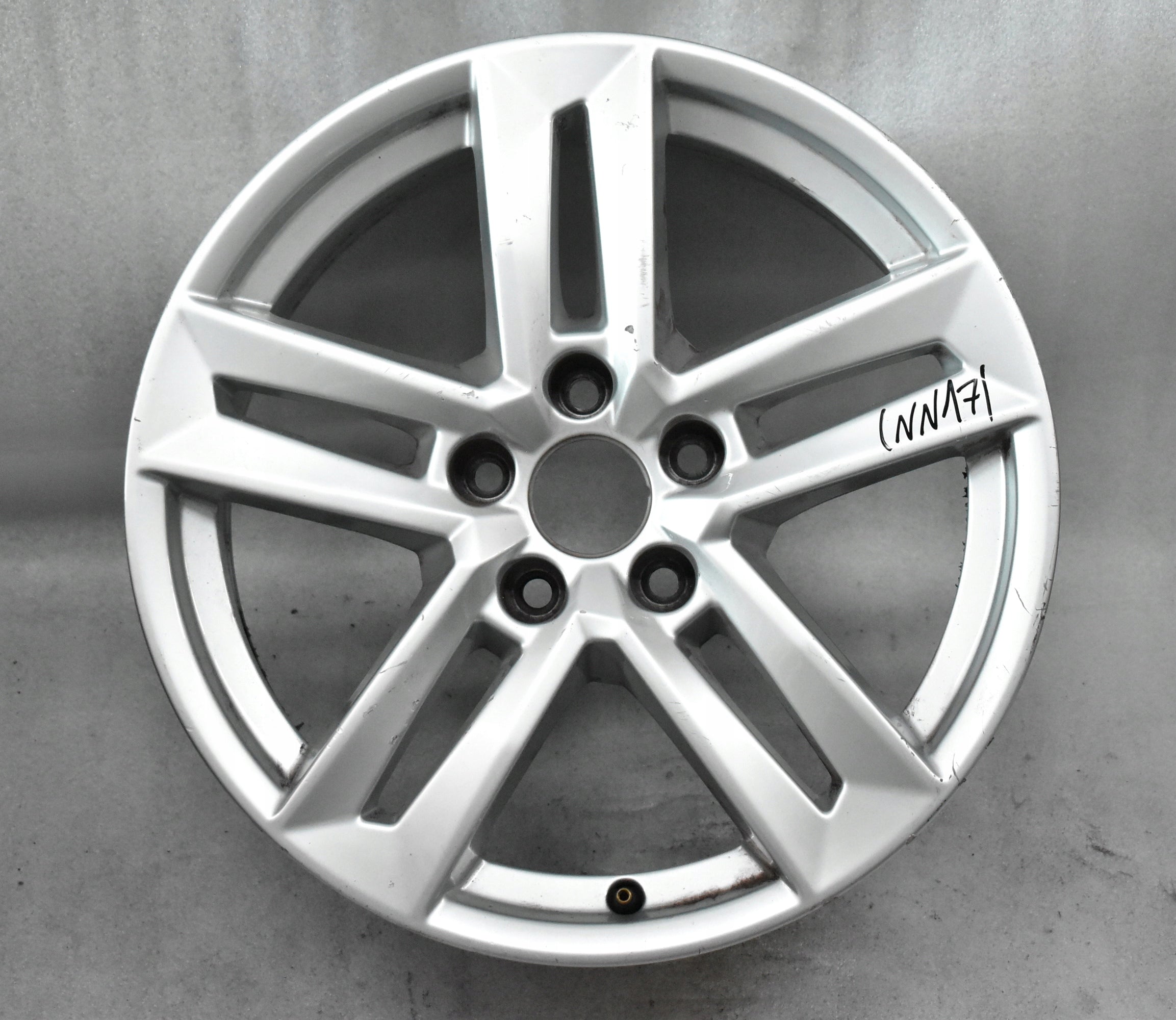 1x Alu Felge Audi S4 A4 Aluminum rim 17 Zoll 7.0J 5x112 42ET 8W0601025P