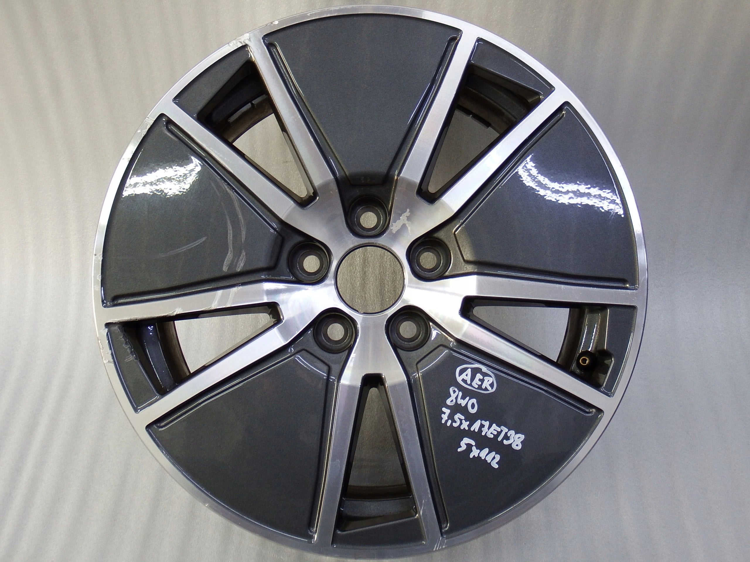  1x Alu Felge Audi A4 S4 Aluminum rim 17 Zoll 7.5J 5x112 38ET 8W0601025DJ product image