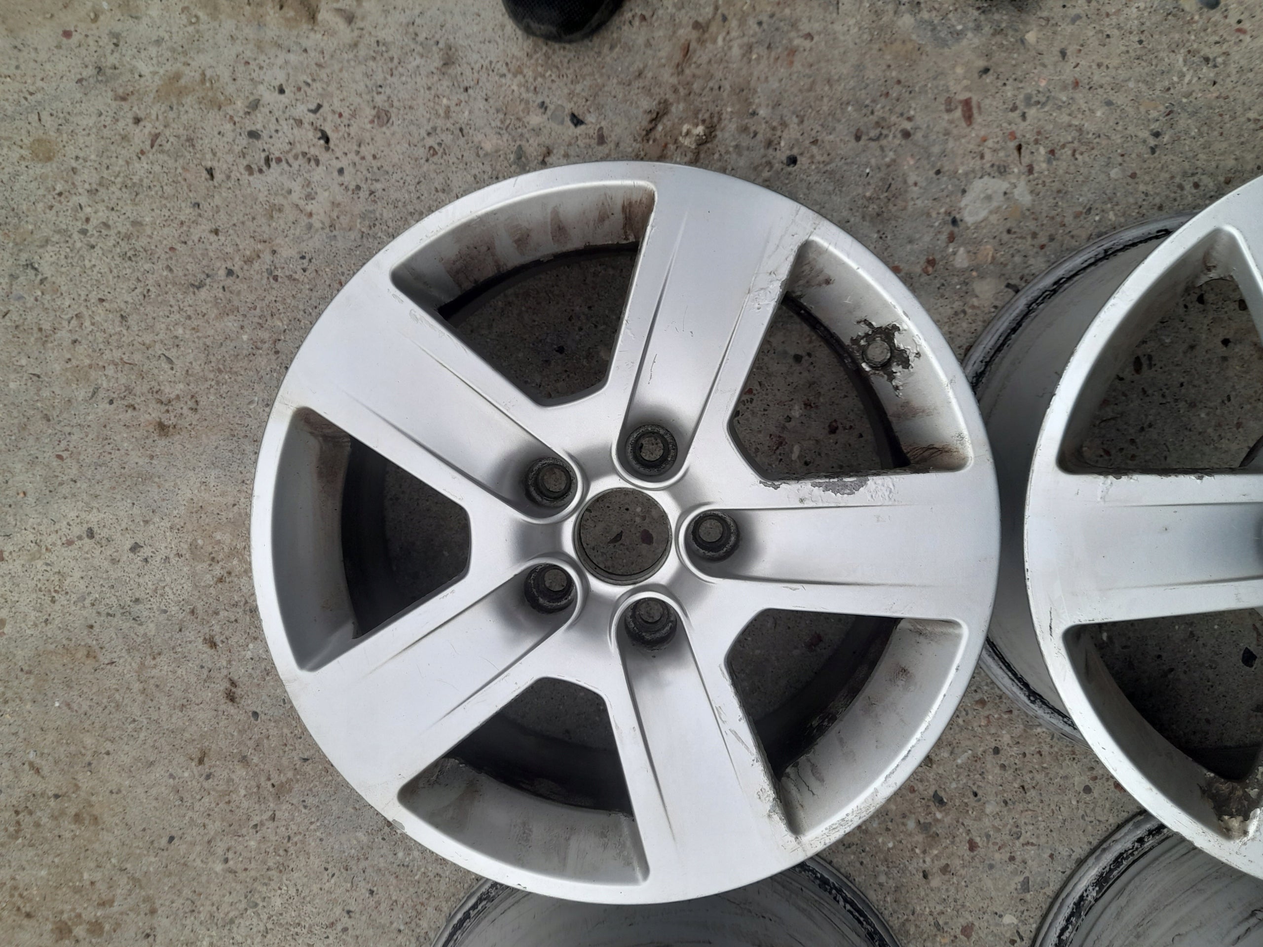 Alu Felge Audi A4 Aluminum rim 16 Zoll 7.0J 5x112 42ET