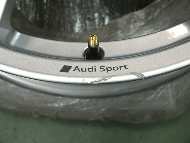 1x Alu Felge Audi A4 Aluminum rim 19 Zoll 8.5J 5x112 40ET 8W0601025ES